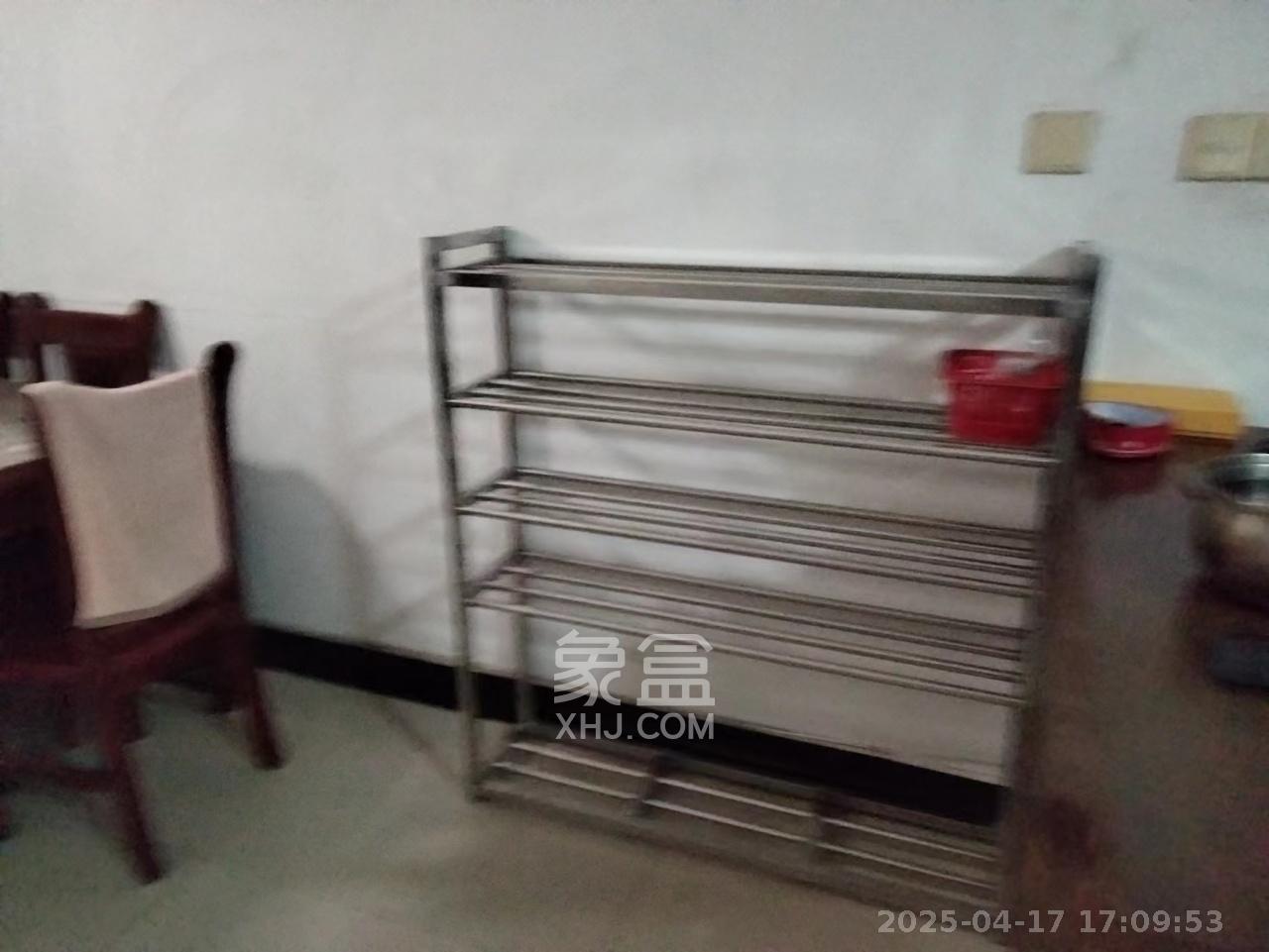中南汽车世界  2室1厅1卫   1100.00元/月室内图