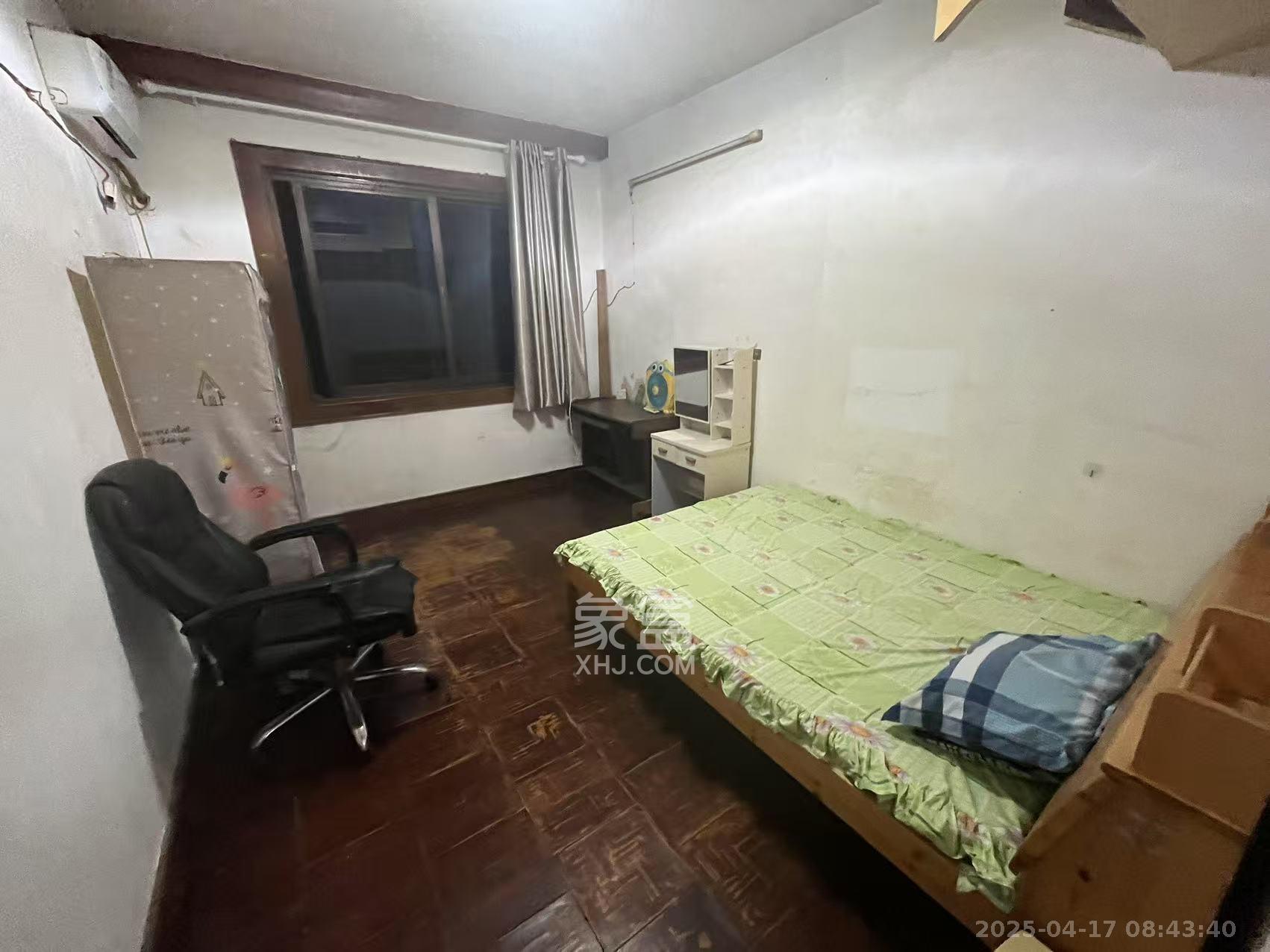 双银花园 3室2厅1卫 1400.0元/月 双银花园 3室2厅1卫 1400.0元/月室内图