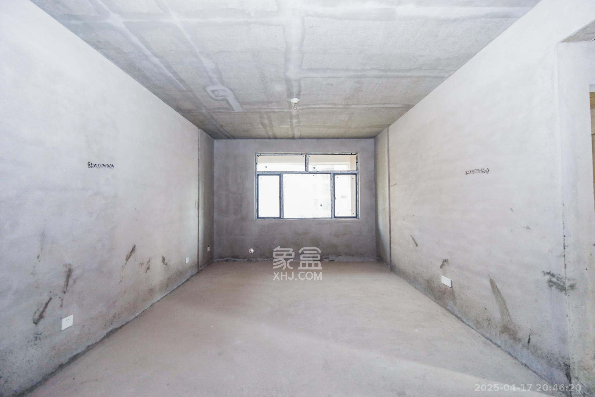 红星国际公馆  3室2厅2卫    95.5万 红星国际公馆  3室2厅2卫    95.5万