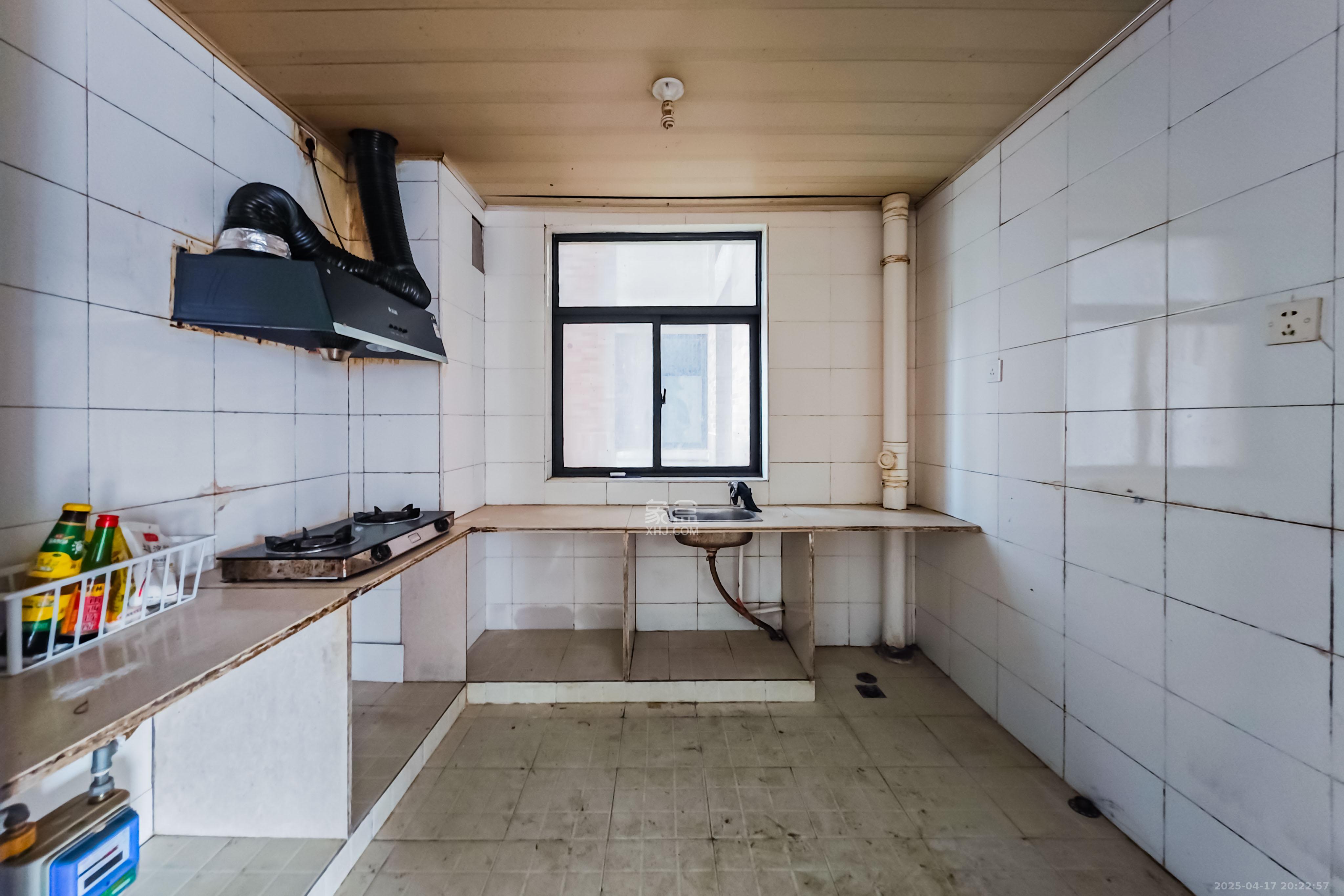 海拔东方  3室2厅2卫    115.0万 海拔东方  3室2厅2卫    115.0万其他