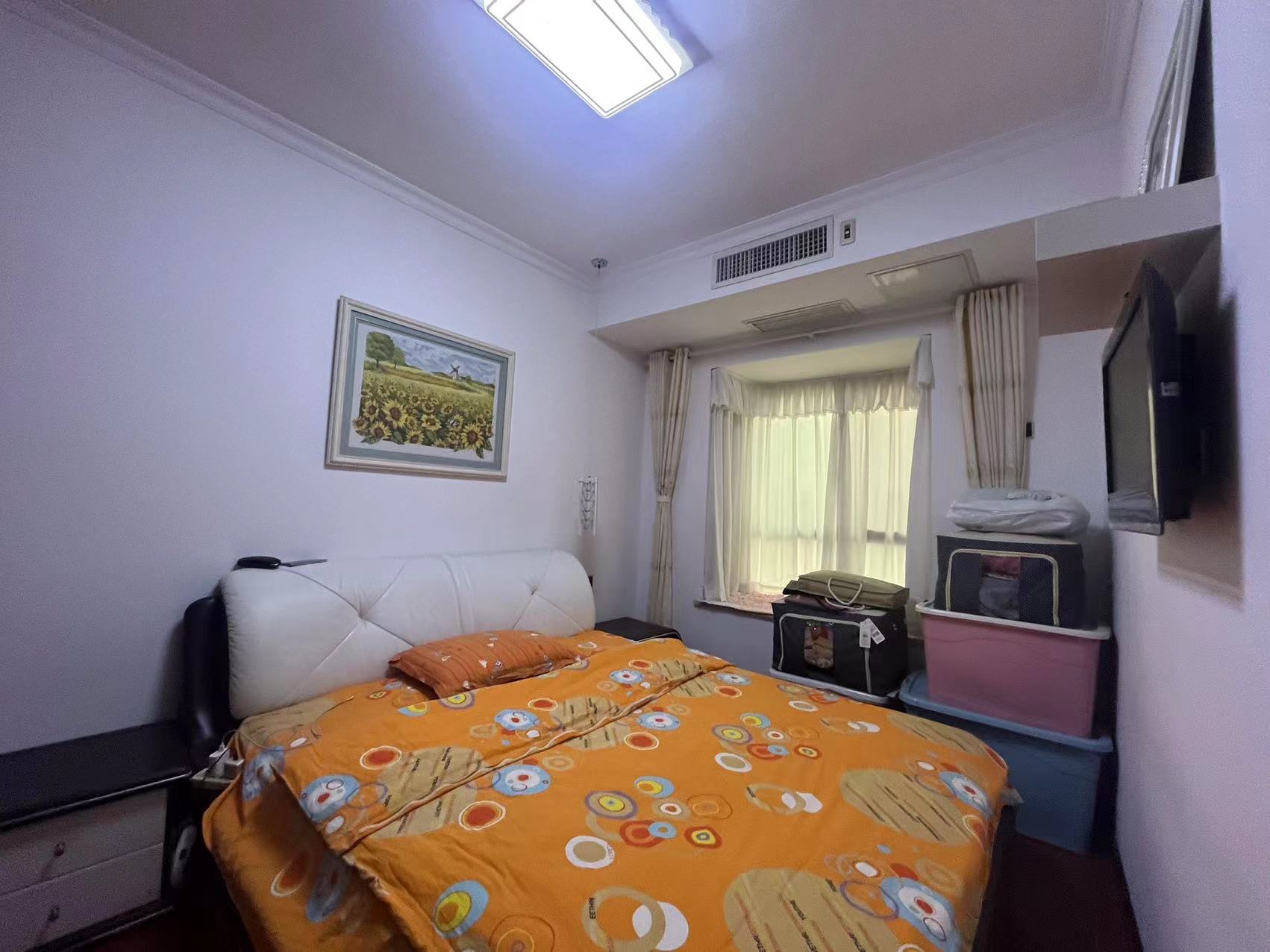 世纪嘉苑 4室2厅1卫 2200.0元/月 世纪嘉苑 4室2厅1卫 2200.0元/月室内图