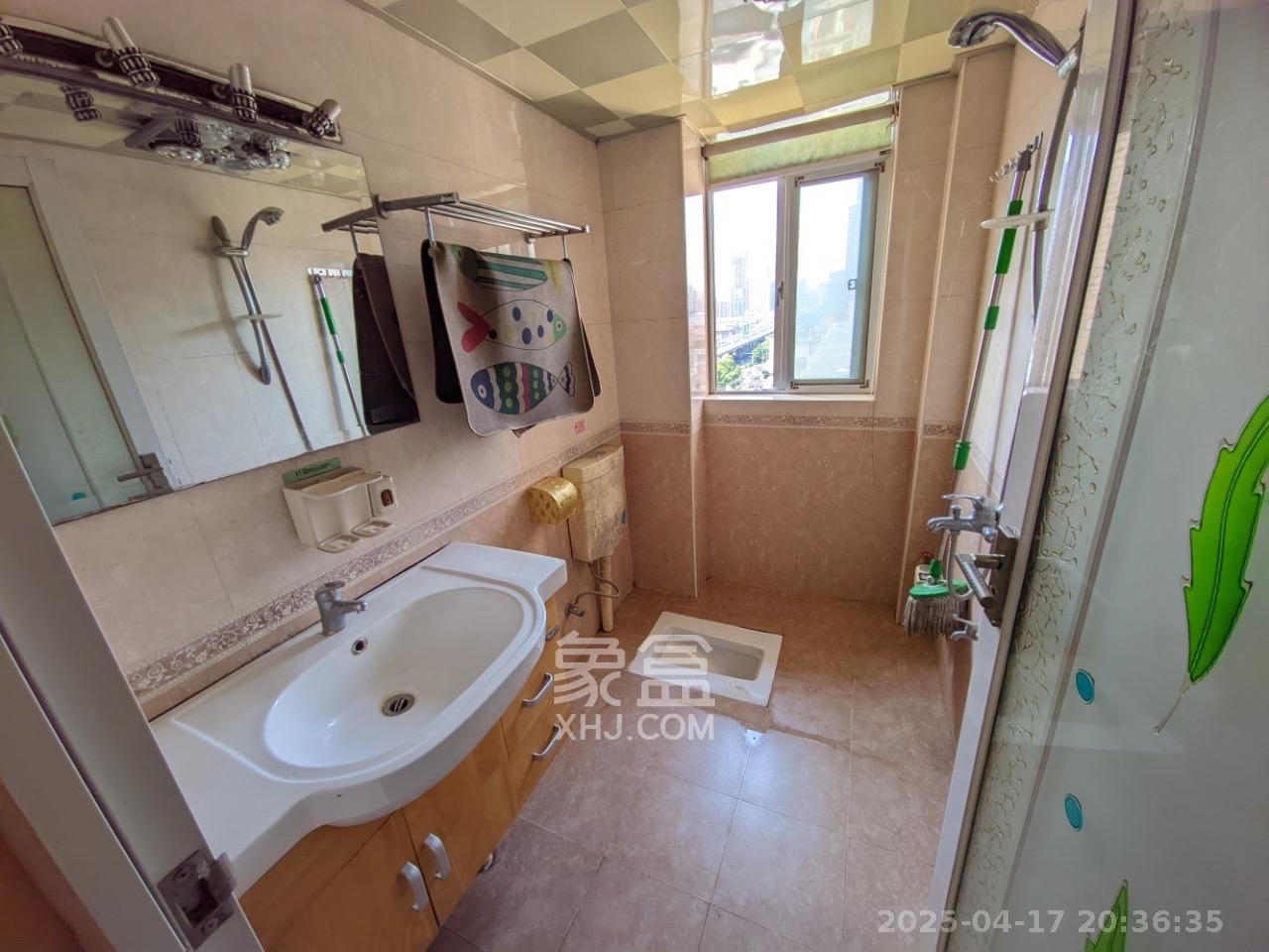 上河国际F座  3室1厅2卫   2800.00元/月室内图