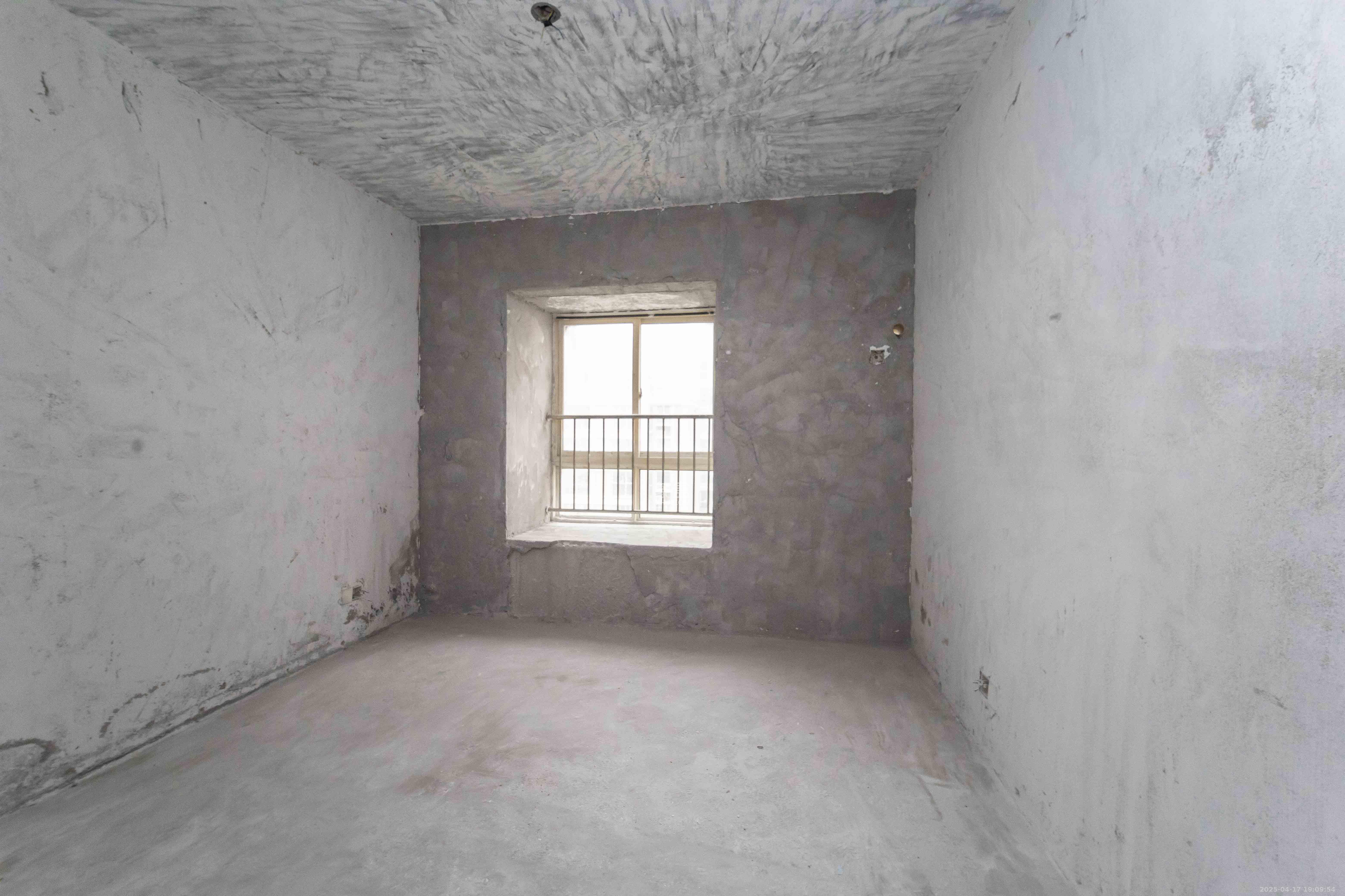 上河国际C区 3室2厅1卫 98.0万 上河国际C区 3室2厅1卫 98.0万卧室