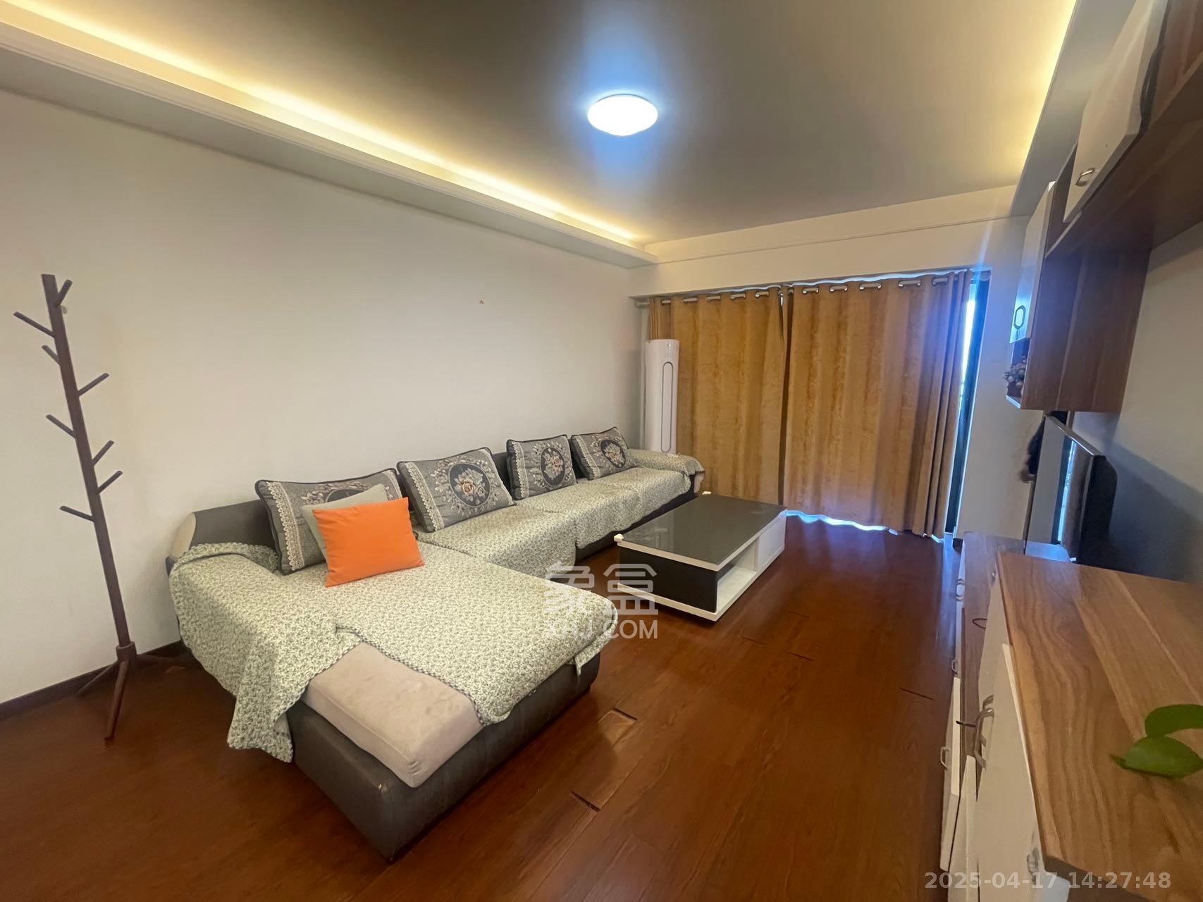 万科魅力之城非凡里 3室2厅1卫 2500.0元/月 万科魅力之城非凡里 3室2厅1卫 2500.0元/月室内图