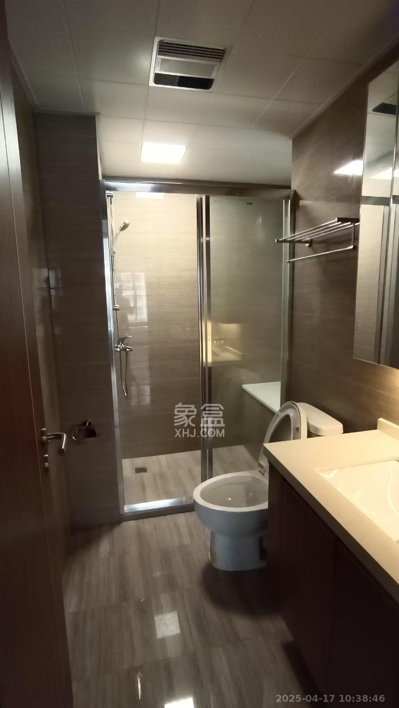 阳光城尚东湾蜜桃园 2室1厅1卫 2000.0元/月 阳光城尚东湾蜜桃园 2室1厅1卫 2000.0元/月室内图