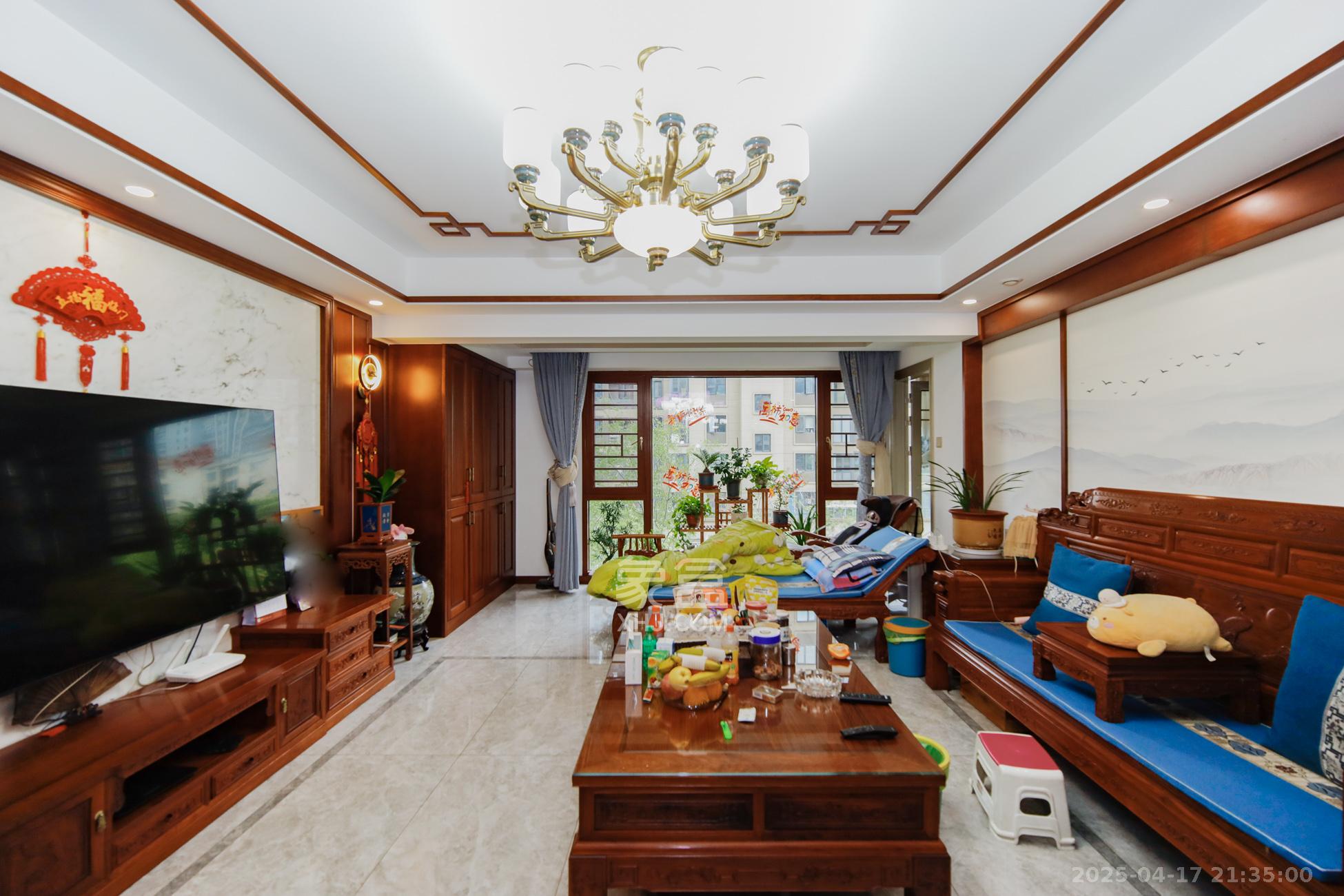 华润翡翠府  5室2厅2卫    300.0万 华润翡翠府  5室2厅2卫    300.0万