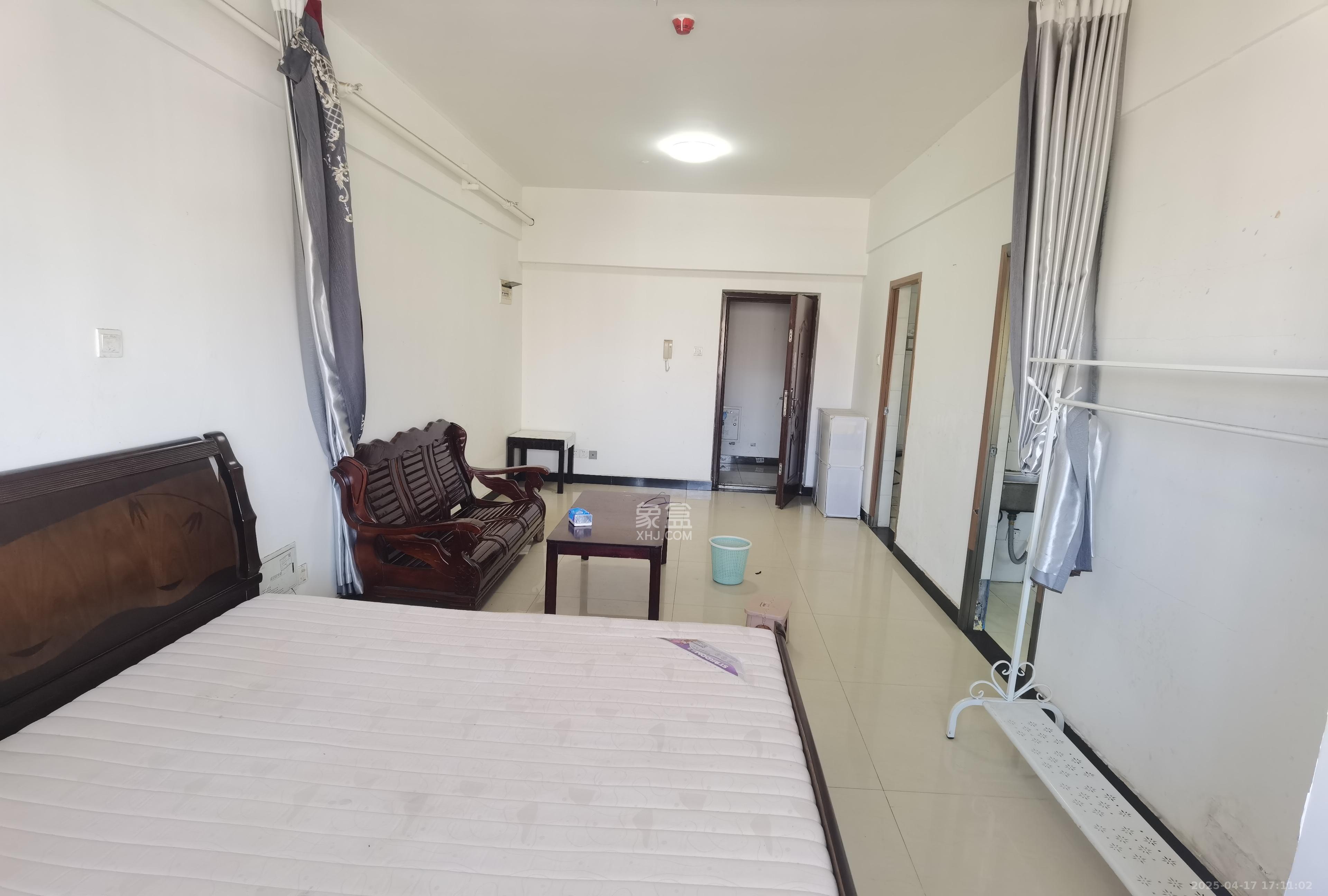 星城新宇颐景苑 1室1厅1卫 1280.0元/月 星城新宇颐景苑 1室1厅1卫 1280.0元/月室内图