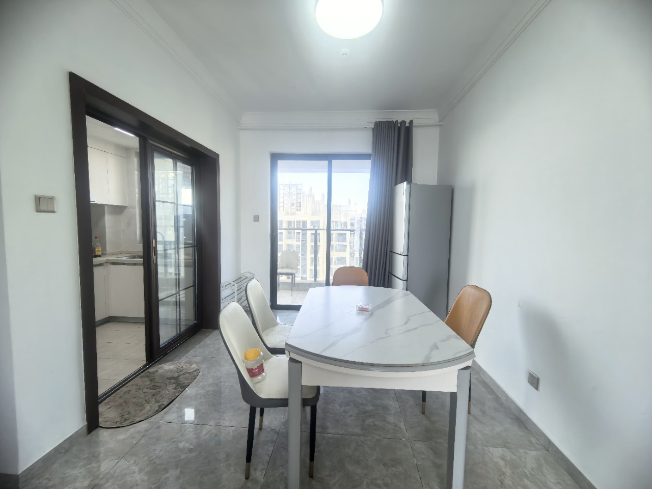 星华海岸城三期 3室2厅2卫 170.0万 星华海岸城三期 3室2厅2卫 170.0万室内图