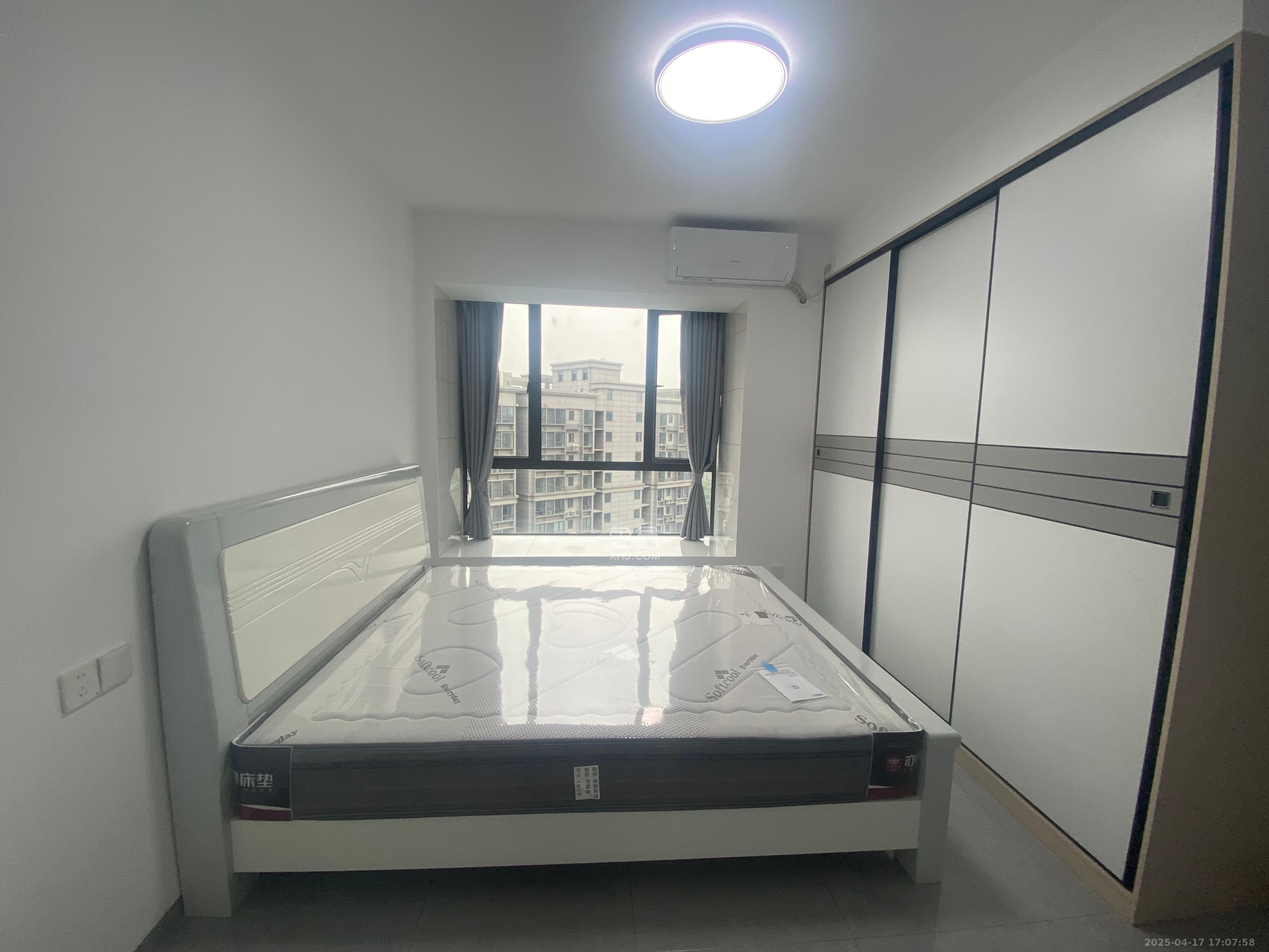 桃花嘉园  1室1厅1卫   1700.00元/月室内图