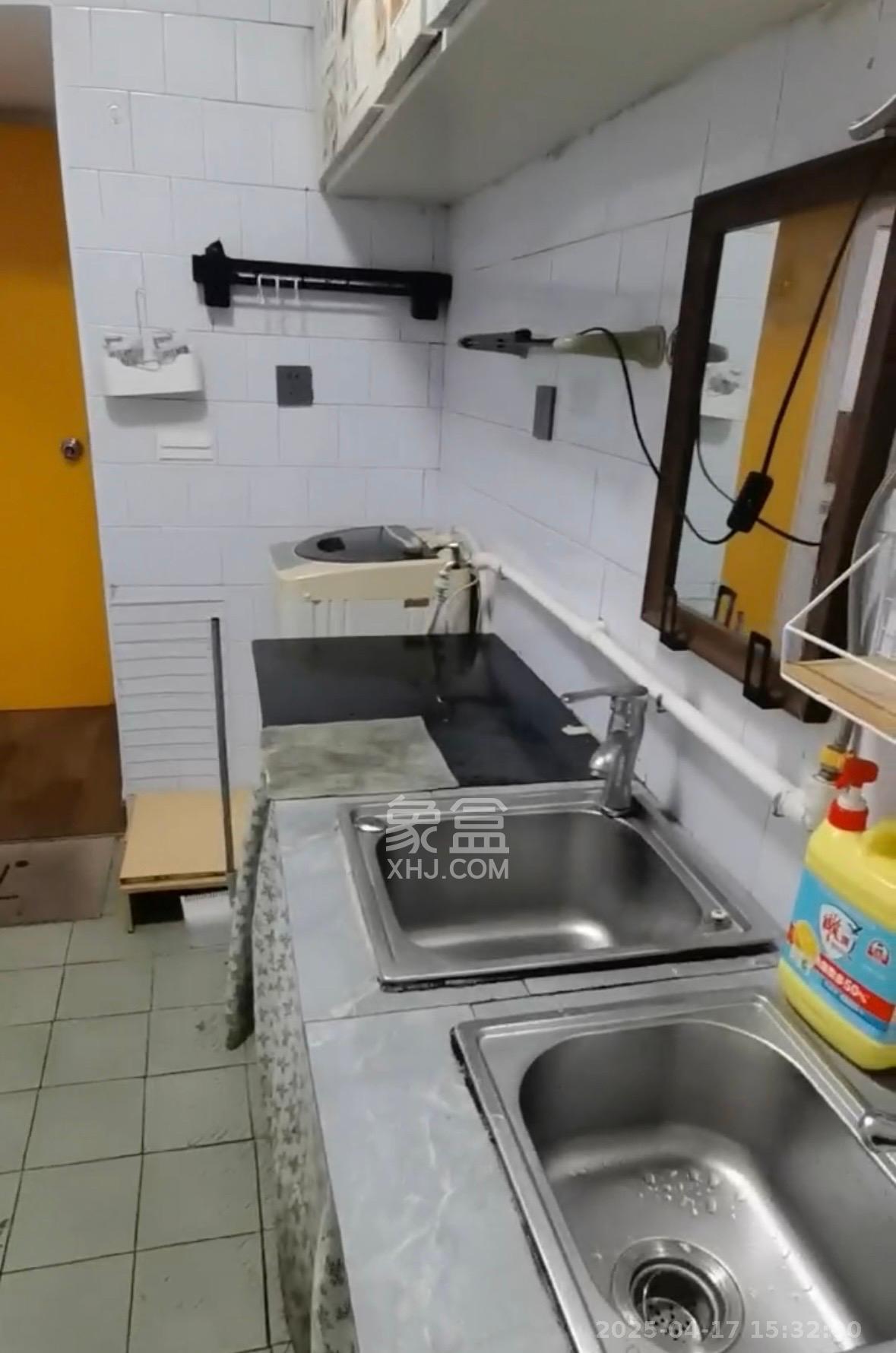 妹子山社区(曙光社区) 1室0厅0卫 1400.0元/月 妹子山社区(曙光社区) 1室0厅0卫 1400.0元/月室内图