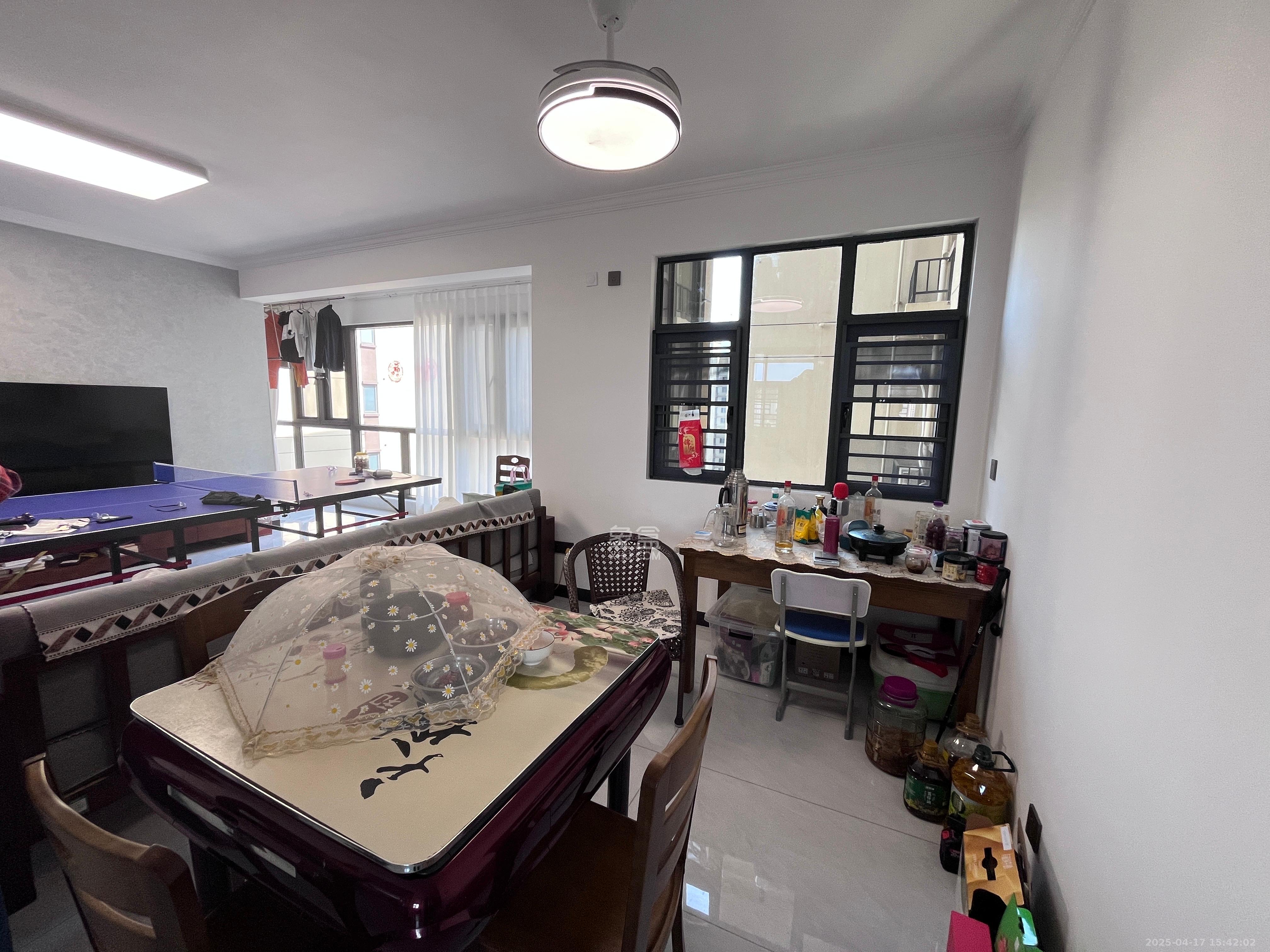 中建钰和城  3室2厅2卫   3500.00元/月室内图