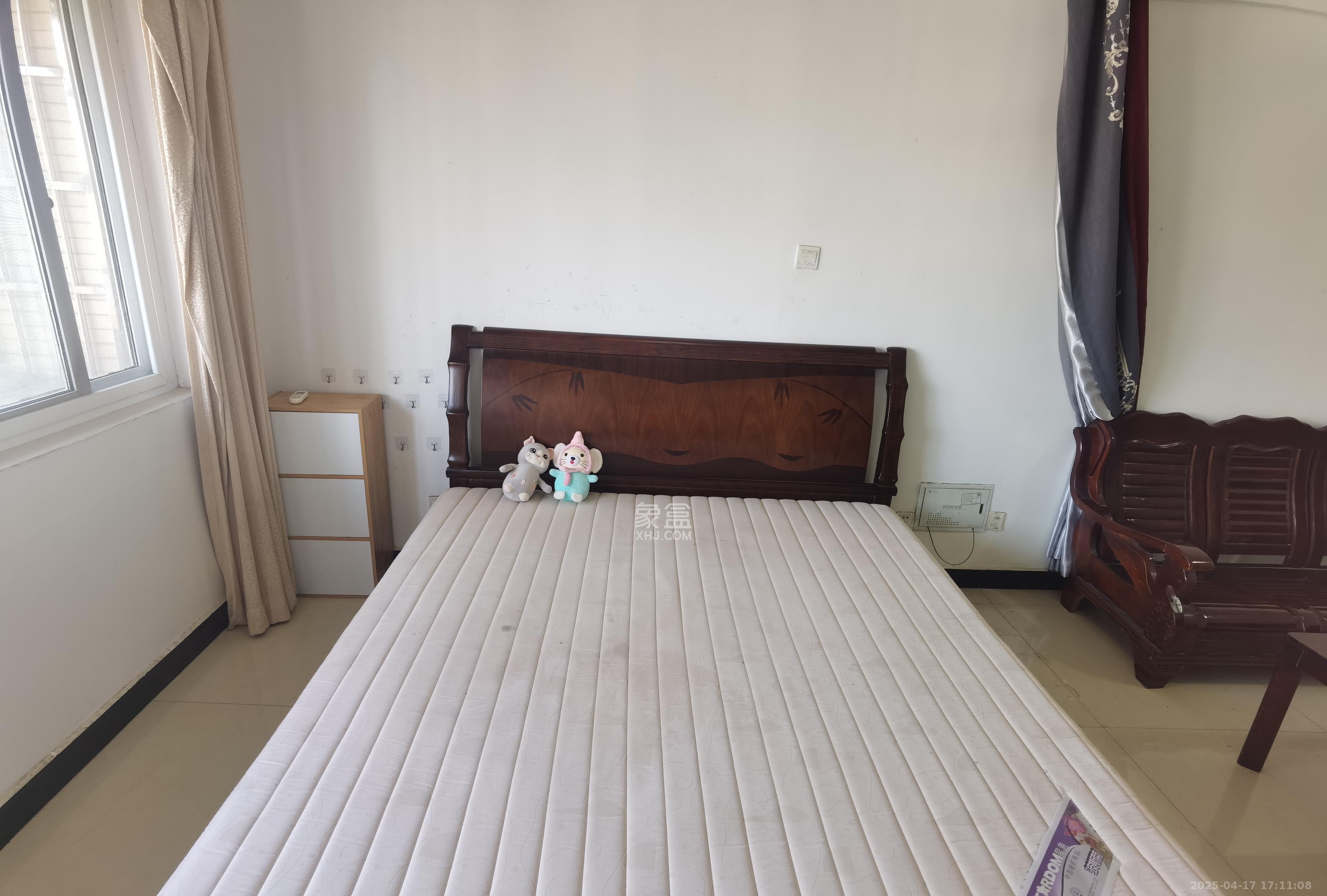 星城新宇颐景苑 1室1厅1卫 1280.0元/月 星城新宇颐景苑 1室1厅1卫 1280.0元/月室内图