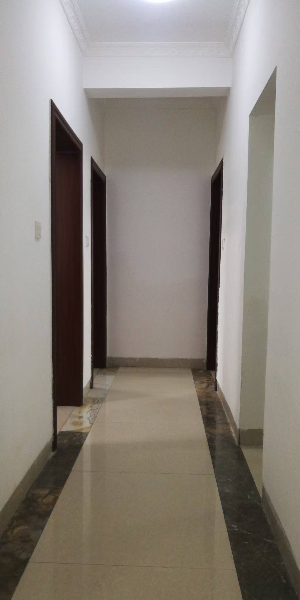 静园小区 3室2厅2卫 2200.0元/月 静园小区 3室2厅2卫 2200.0元/月室内图