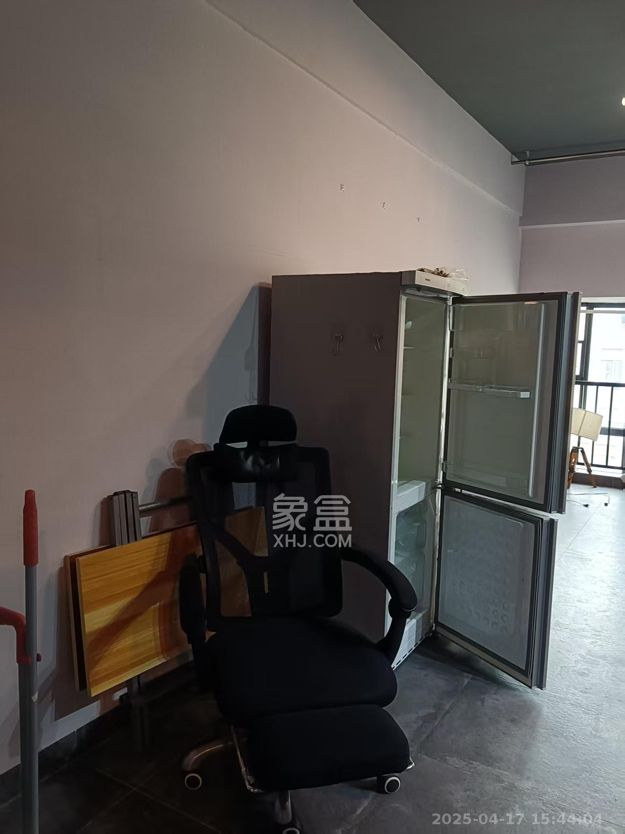 中建芙蓉嘉苑  1室1厅1卫   1200.00元/月室内图