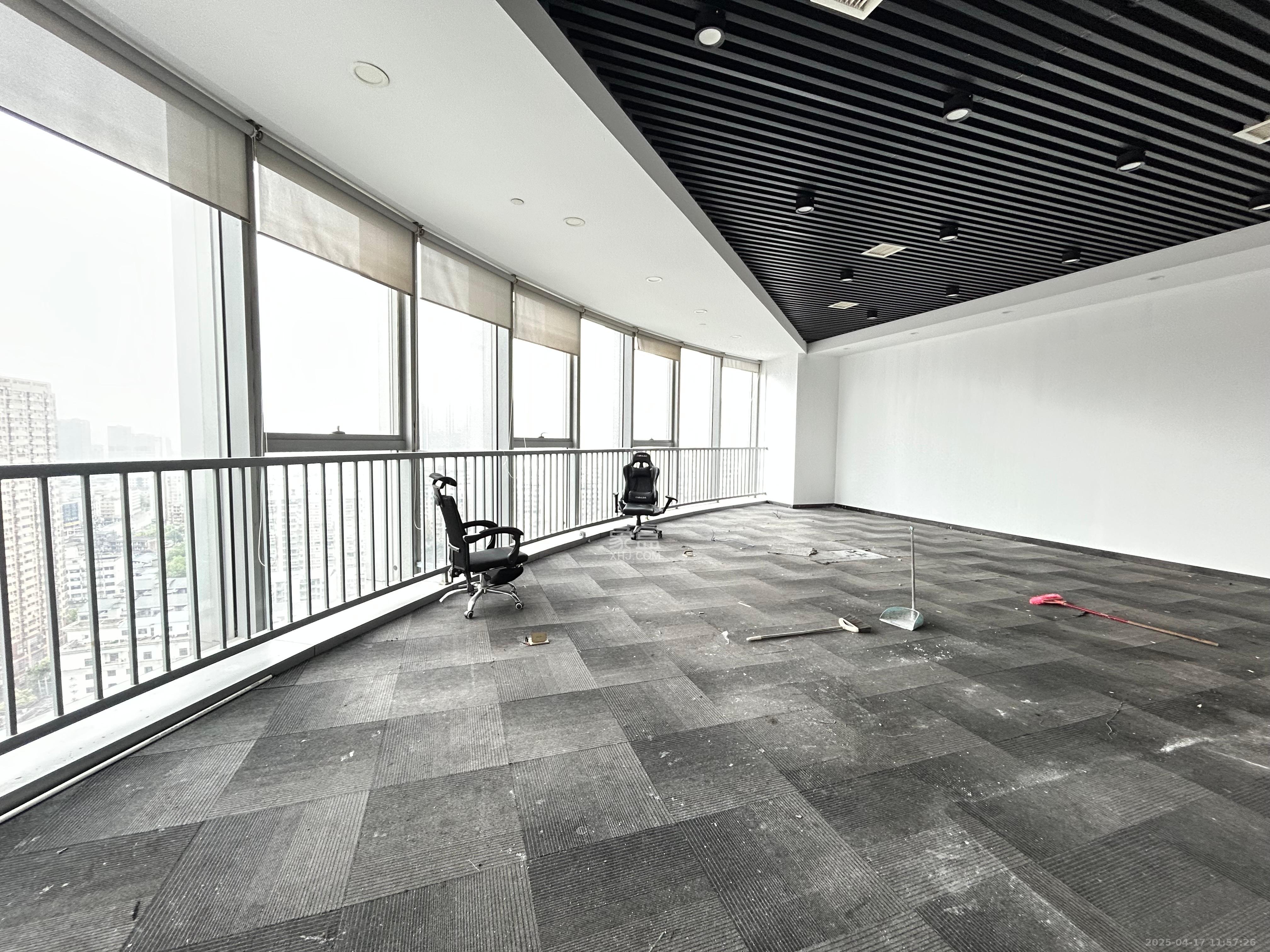 綠地中央廣場   345.0㎡     20000.00元/月室內(nèi)圖