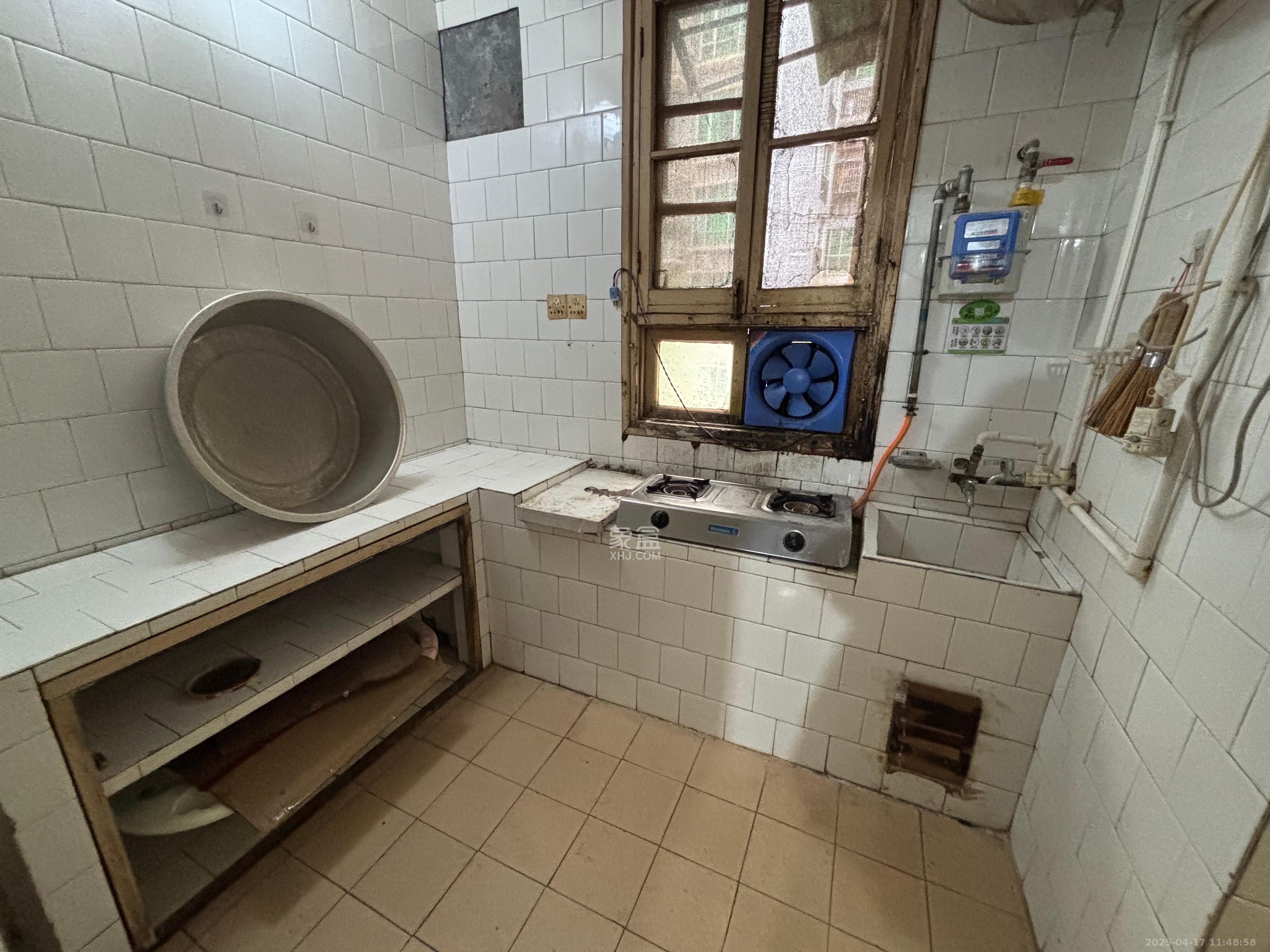 标准件厂宿舍(长沙标准件总厂宿舍)  2室1厅1卫    1000.0元/月 标准件厂宿舍(长沙标准件总厂宿舍)  2室1厅1卫    1000.0元/月室内图