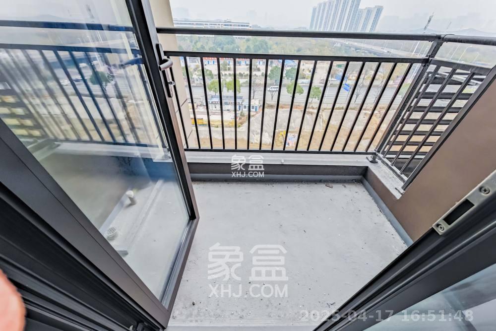 建发玖洲和玺  4室2厅1卫   2000.00元/月室内图