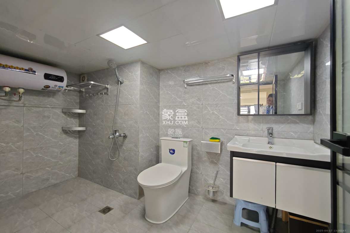 万科金色麦田 3室1厅2卫 2500.0元/月 万科金色麦田 3室1厅2卫 2500.0元/月室内图