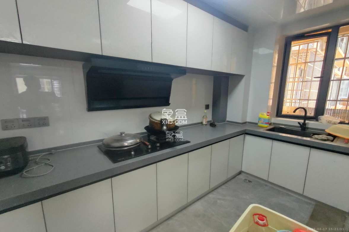 金南家园三期  2室2厅1卫    2300.0元/月 金南家园三期  2室2厅1卫    2300.0元/月室内图