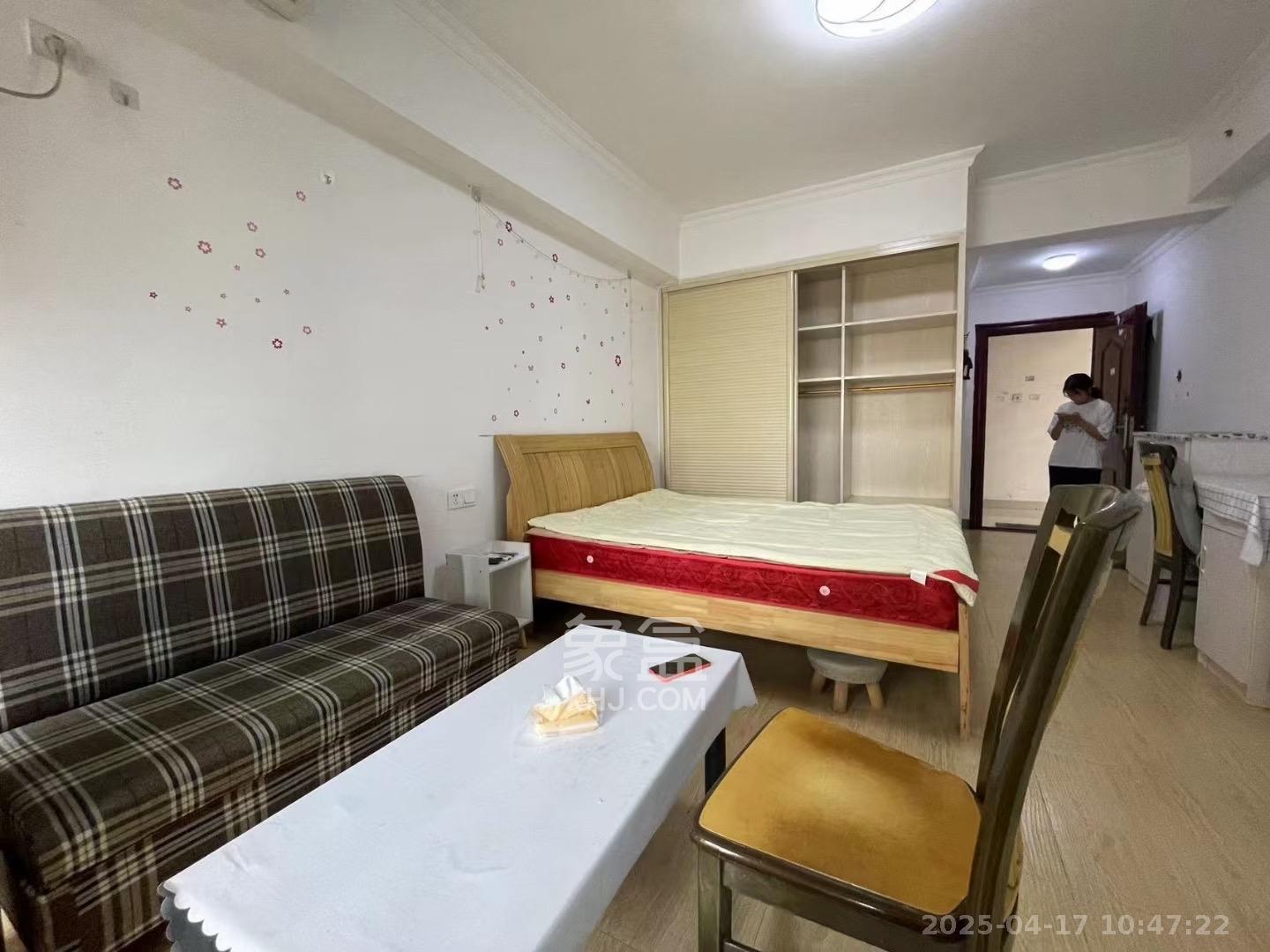 同鑫家园  1室1厅1卫    1600.0元/月 同鑫家园  1室1厅1卫    1600.0元/月室内图