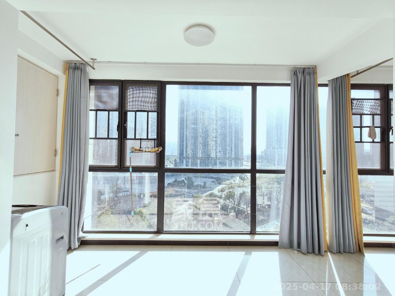 中国铁建京师璟台 3室2厅2卫 2000.0元/月 中国铁建京师璟台 3室2厅2卫 2000.0元/月室内图