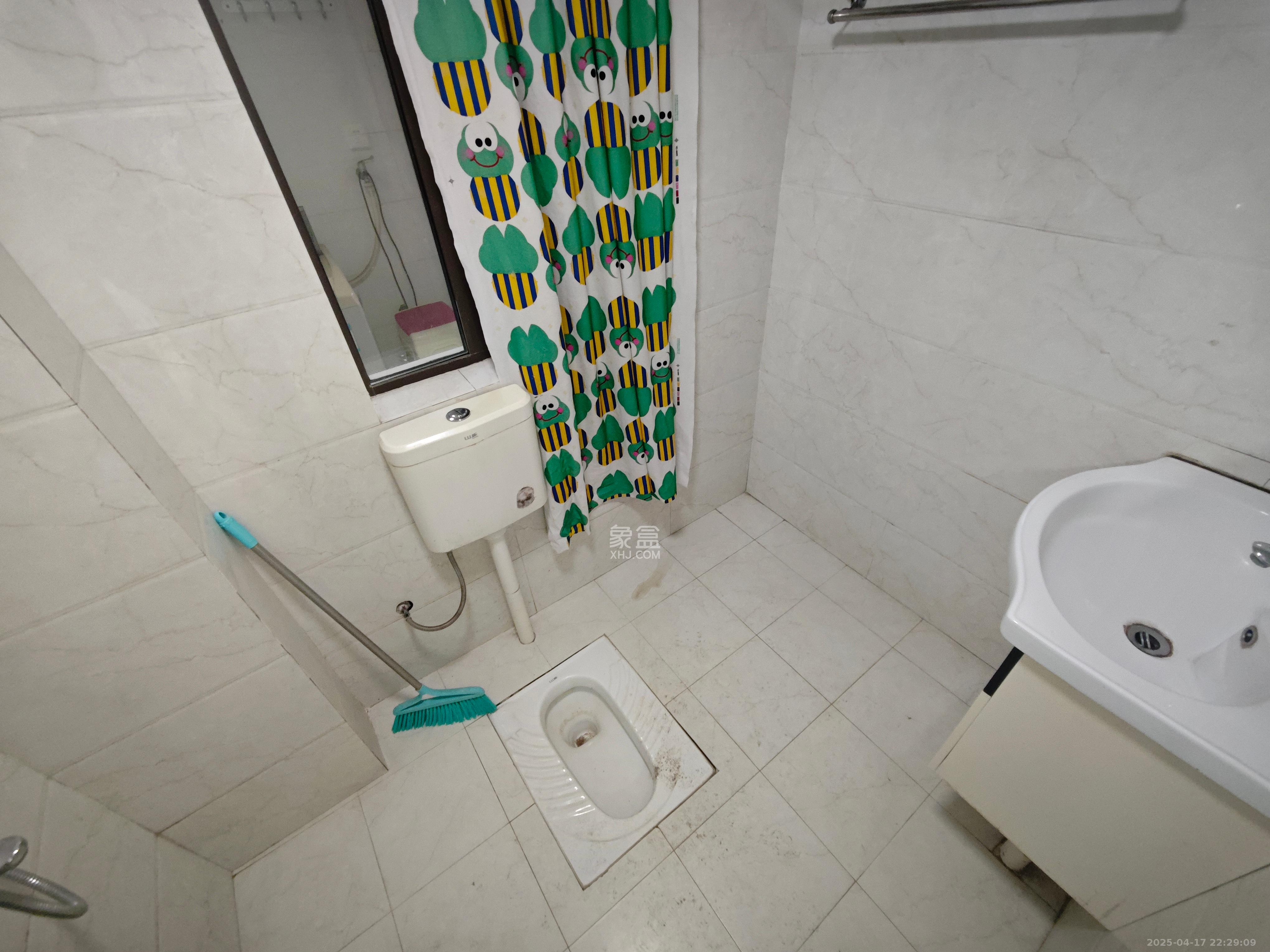 旭辉御府  3室2厅1卫    2500.0元/月 旭辉御府  3室2厅1卫    2500.0元/月室内图