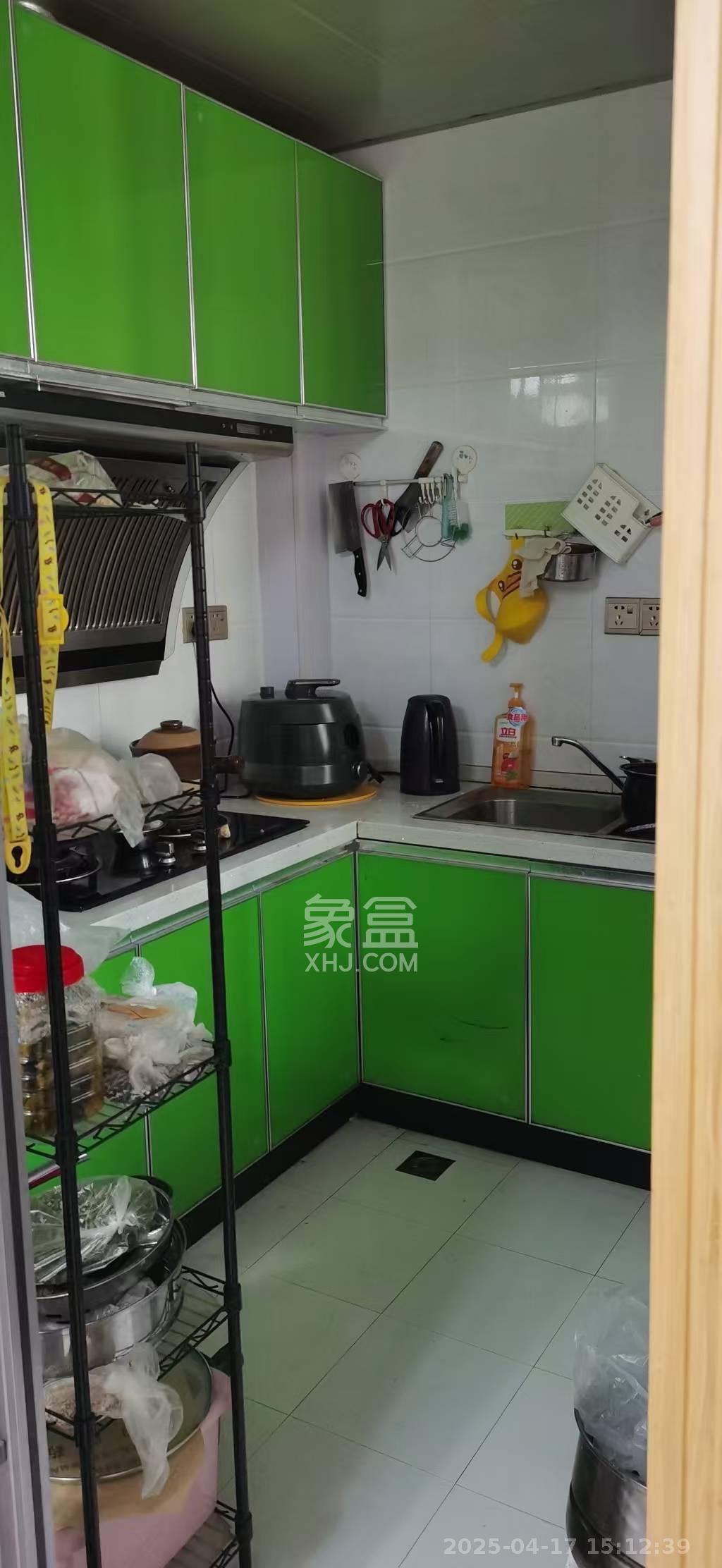 东方航标  2室1厅1卫   2200.00元/月室内图