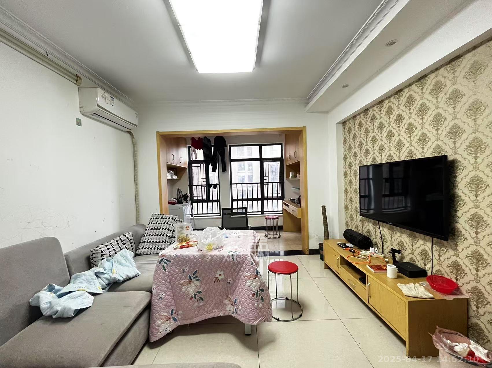 湘域城邦（湘域国际中心）  2室2厅1卫   3200.00元/月