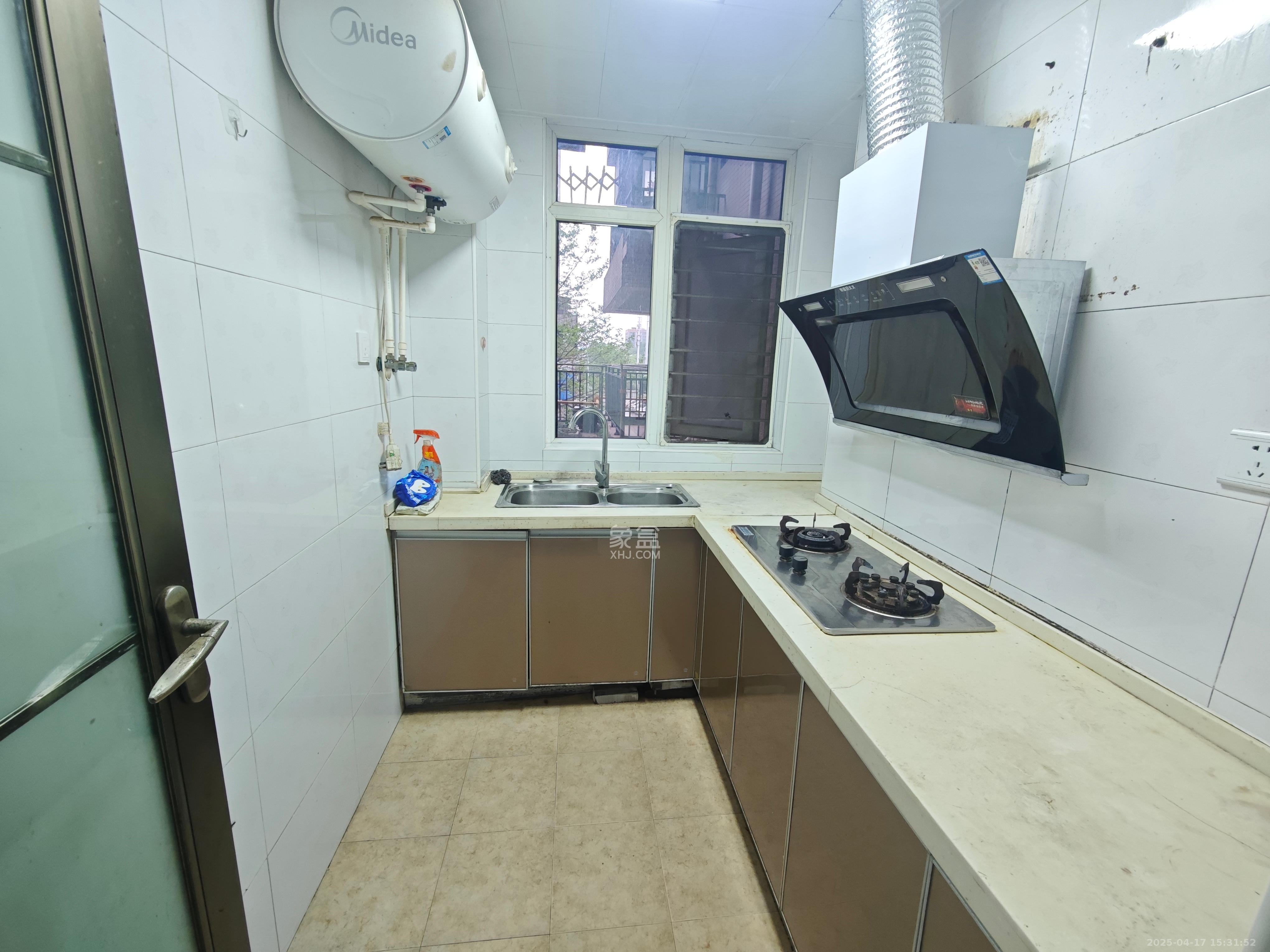 美利新世界 2室1厅1卫 1400.0元/月 美利新世界 2室1厅1卫 1400.0元/月室内图