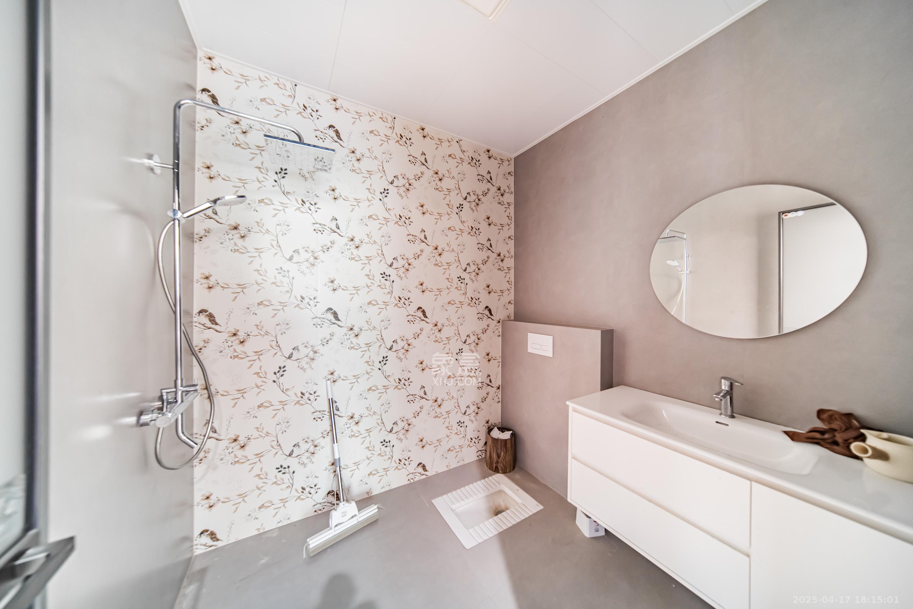 梦想麓隐桐溪 5室2厅3卫 360.0万 梦想麓隐桐溪 5室2厅3卫 360.0万卫生间