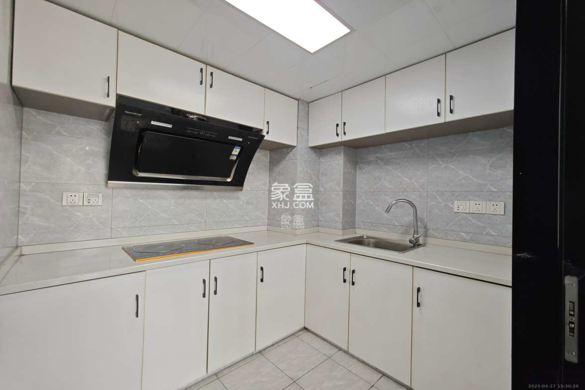 万科金色麦田 3室1厅2卫 2500.0元/月 万科金色麦田 3室1厅2卫 2500.0元/月室内图