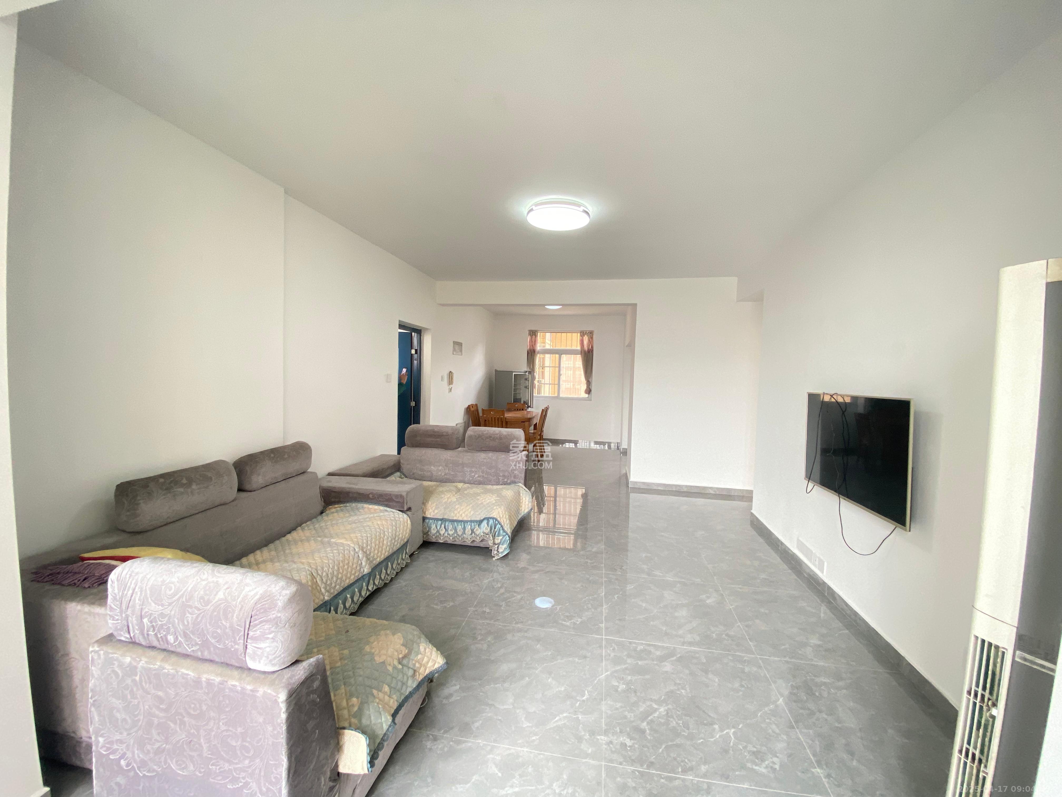 白田佳苑 3室2厅2卫 2300.0元/月 白田佳苑 3室2厅2卫 2300.0元/月室内图