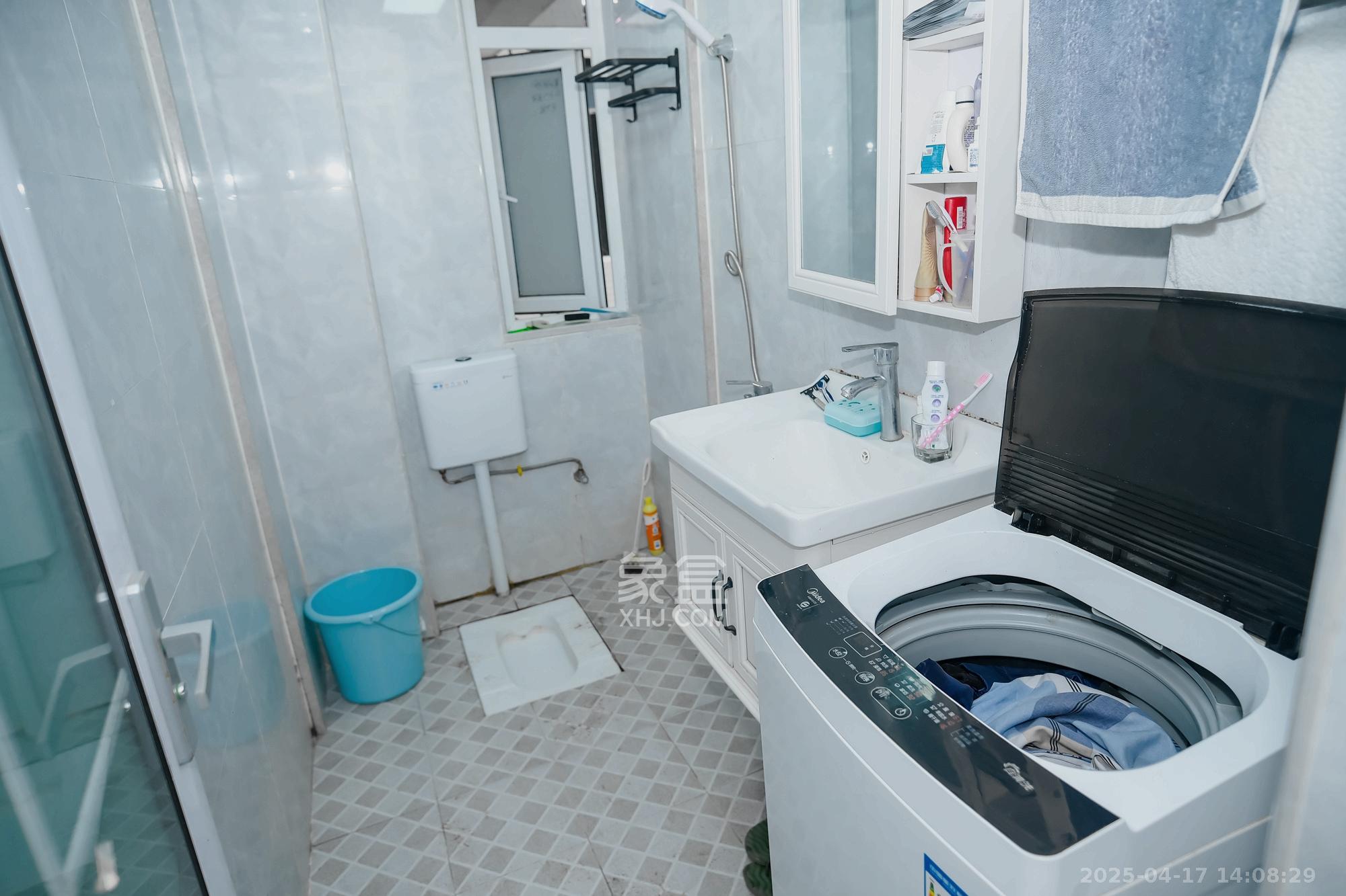 和悦城(蟠龙景苑) 3室2厅2卫 62.0万 和悦城(蟠龙景苑) 3室2厅2卫 62.0万卫生间