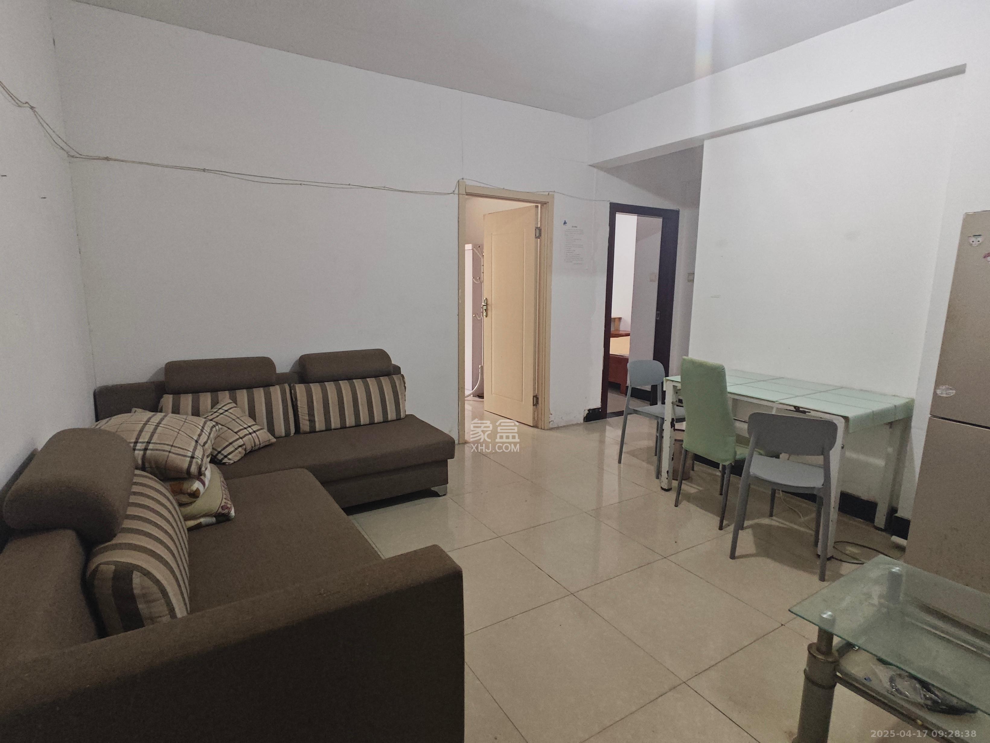 新城新世界一二三期  3室2厅1卫    2200.0元/月 新城新世界一二三期  3室2厅1卫    2200.0元/月