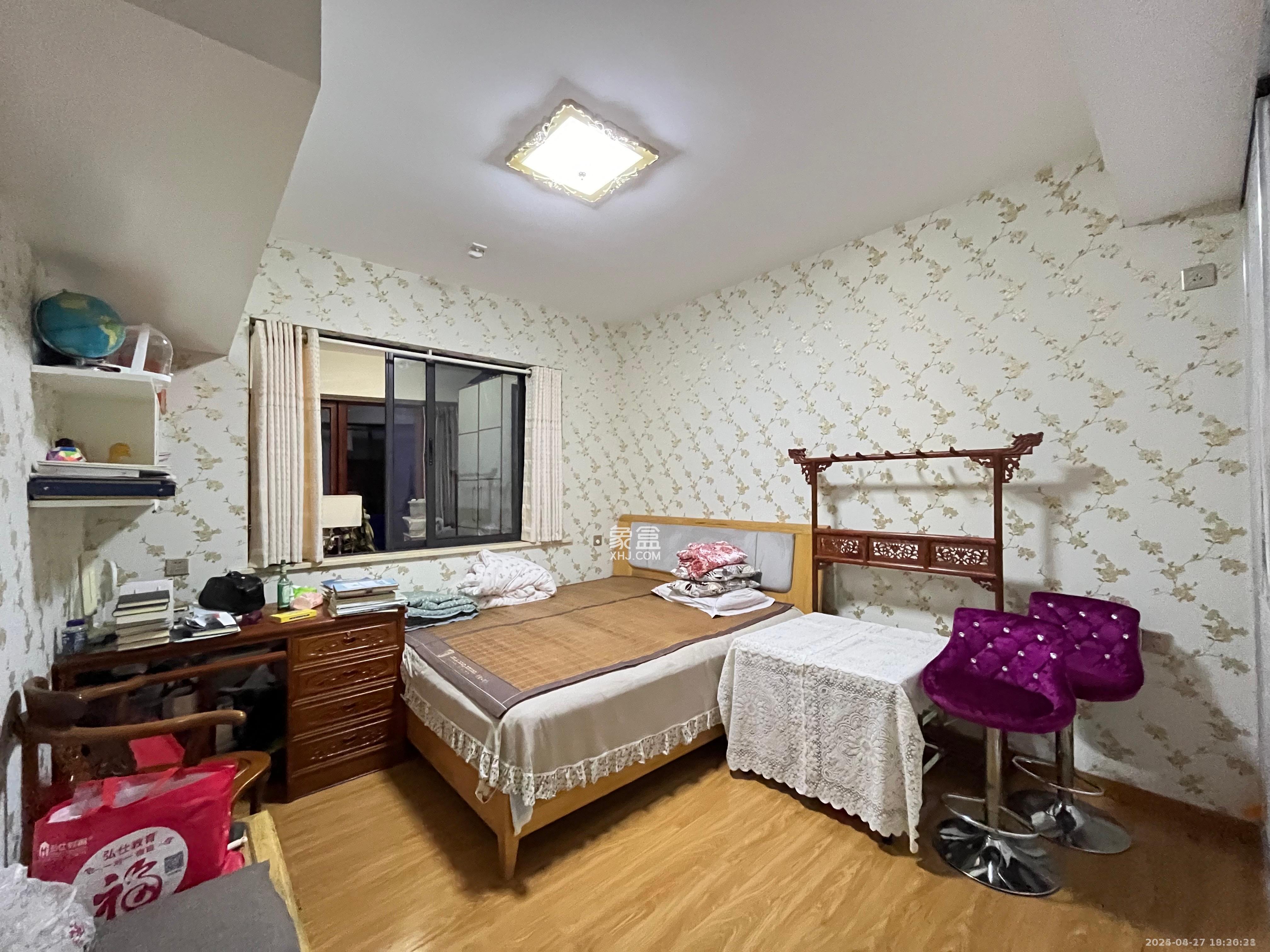 红橡华园(菲莎公馆)  2室1厅1卫    3500.0元/月室内图