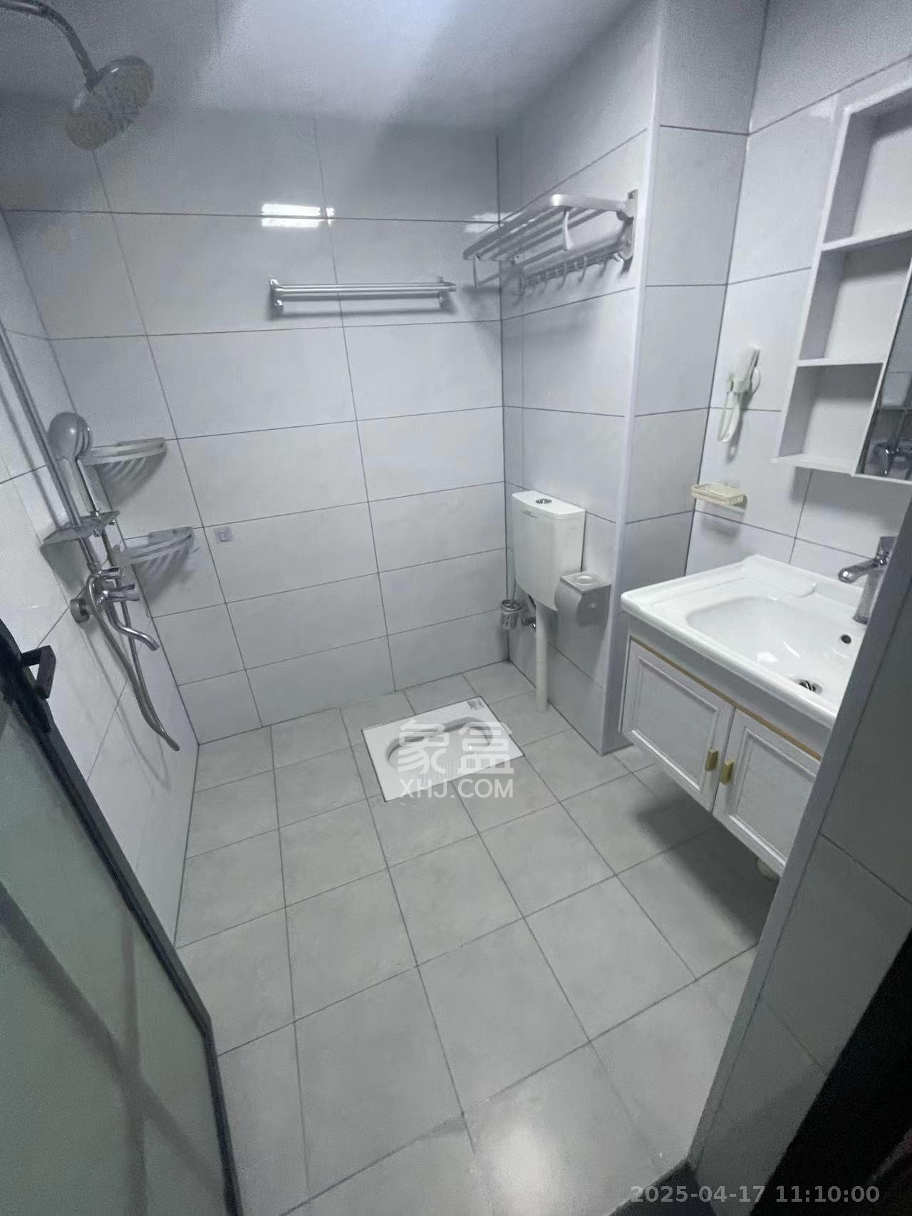 鹏程府  1室1厅1卫   2000.00元/月室内图