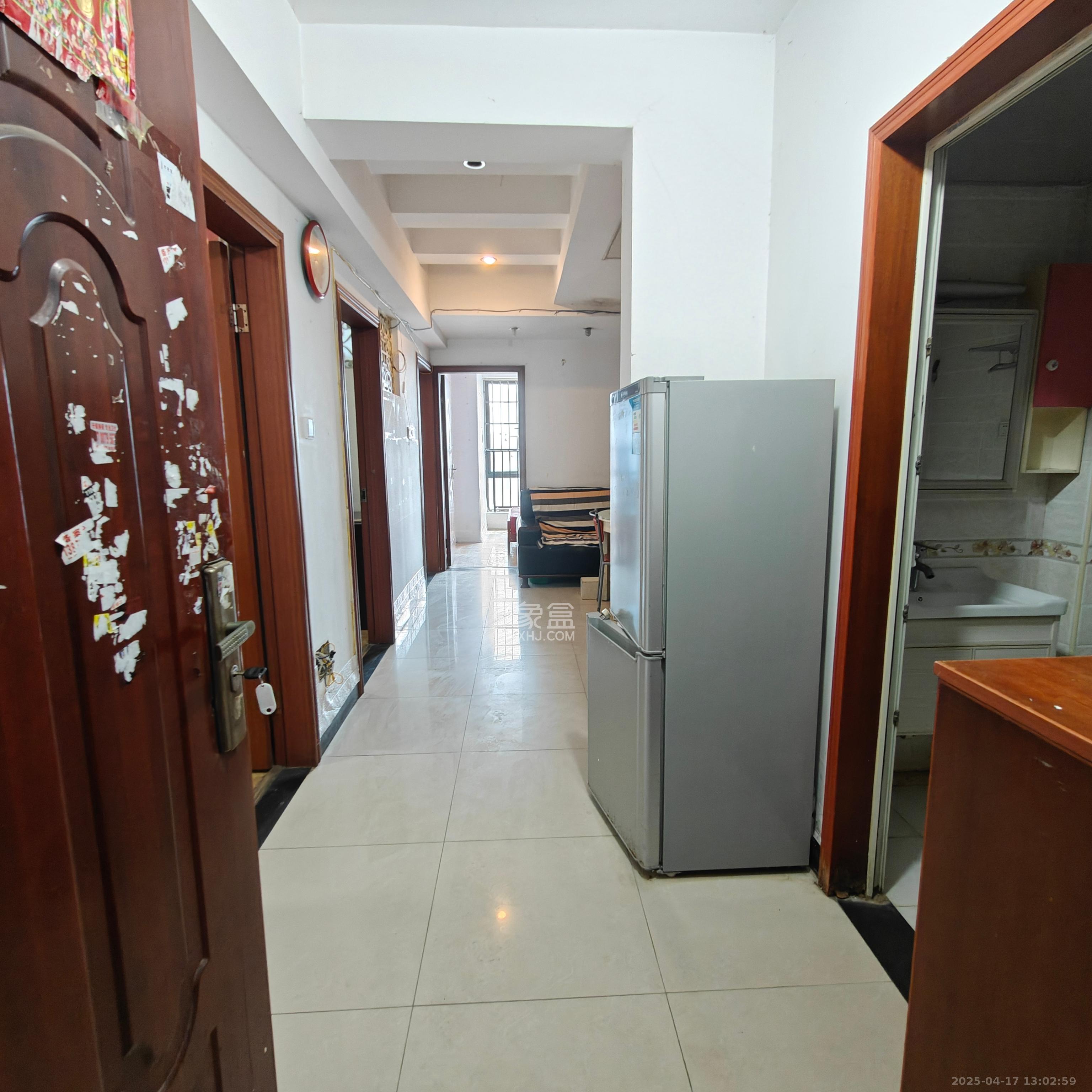 名富公寓 4室1厅1卫 2000.0元/月 名富公寓 4室1厅1卫 2000.0元/月室内图