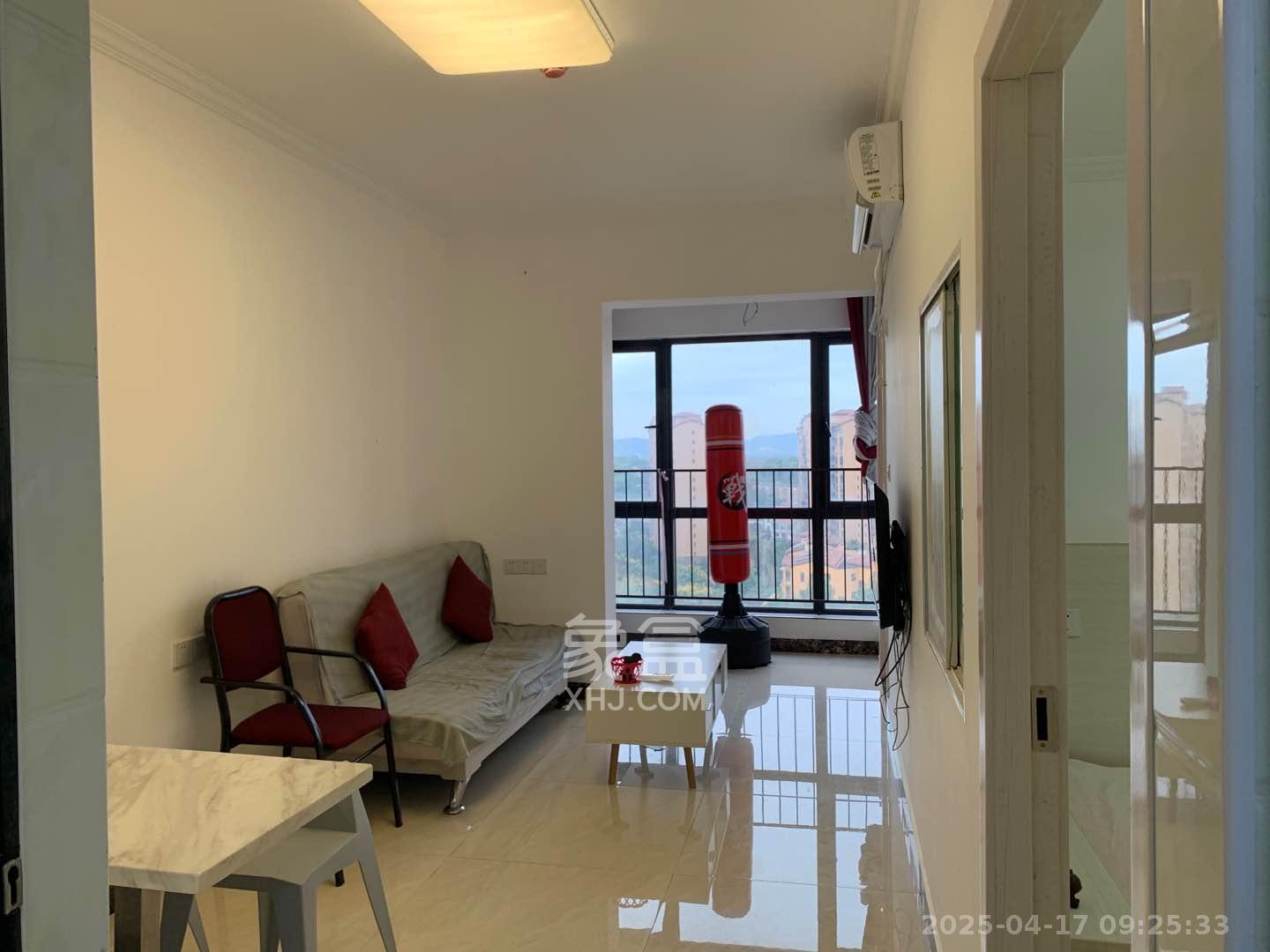 中海新城熙岸(中信新城五期)  1室1厅1卫    1200.0元/月 中海新城熙岸(中信新城五期)  1室1厅1卫    1200.0元/月室内图