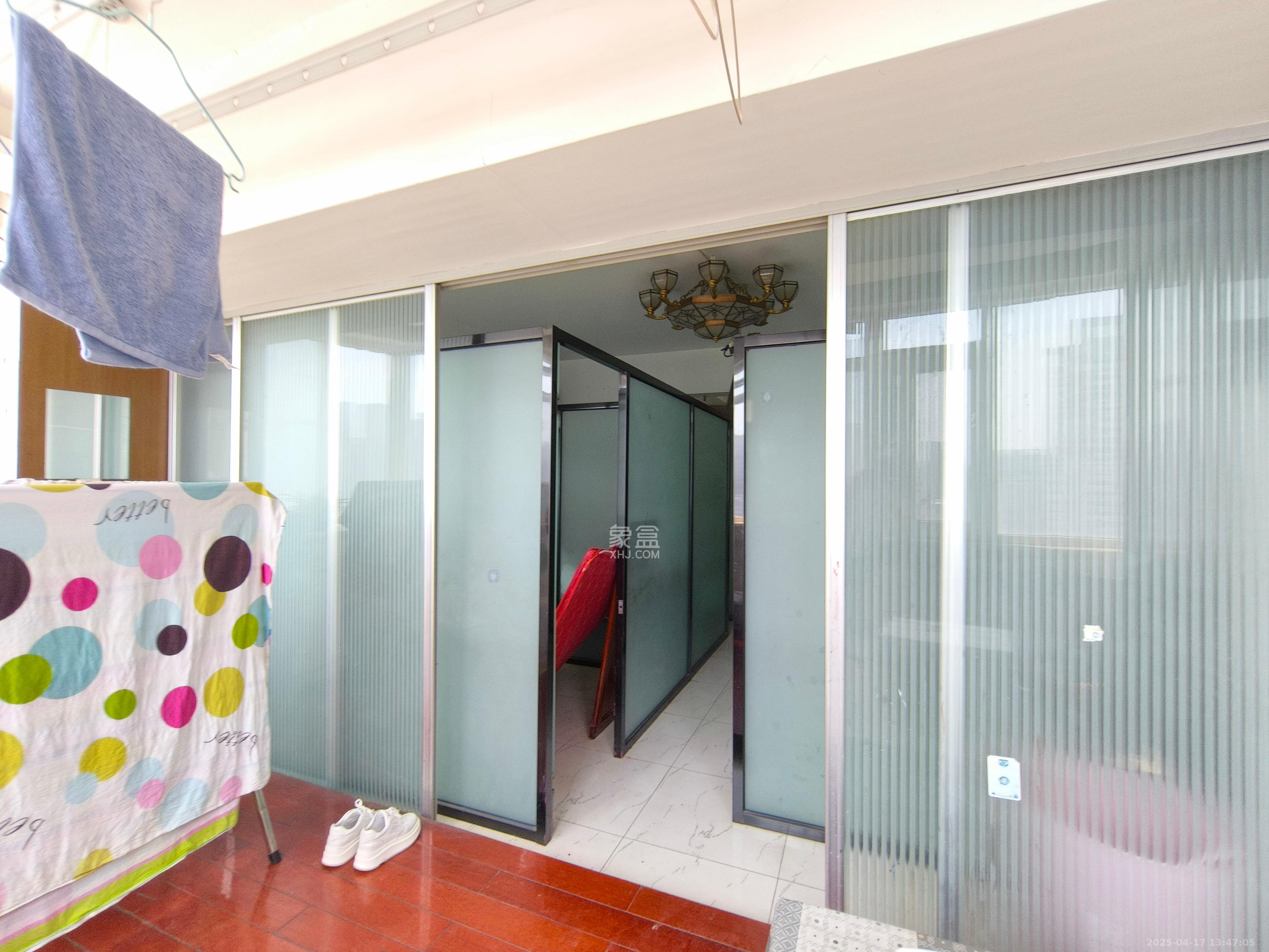 兴汉大厦 3室2厅2卫 3800.0元/月 兴汉大厦 3室2厅2卫 3800.0元/月室内图