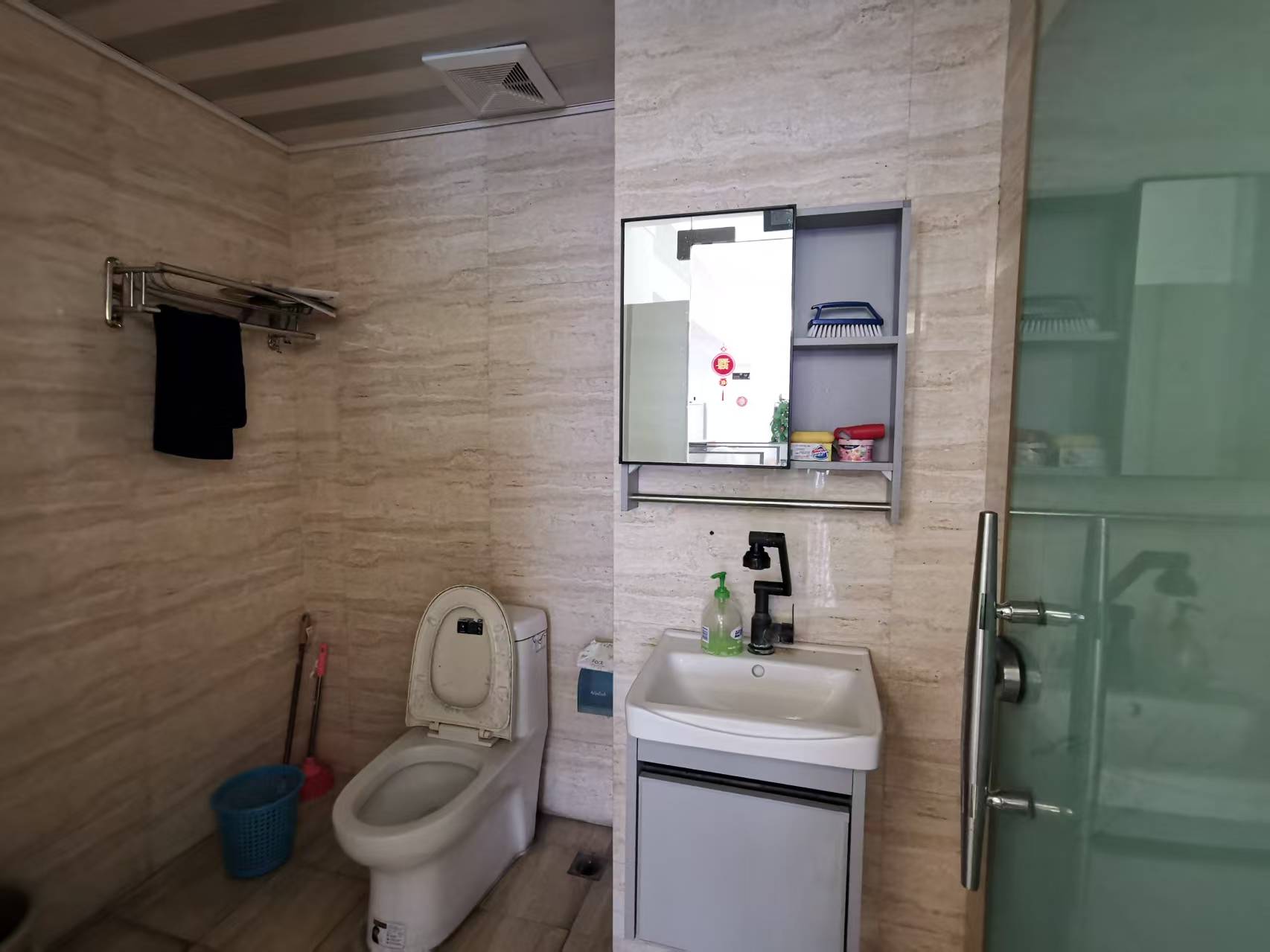 兴力国际大厦 4室2厅2卫 135.0万 兴力国际大厦 4室2厅2卫 135.0万室内图