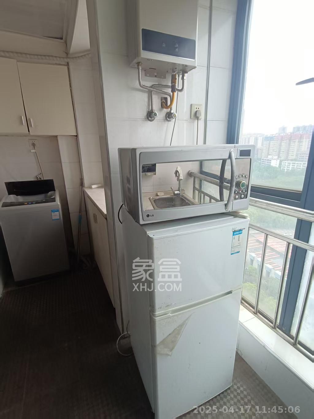 亚商国际 1室1厅1卫 1500.0元/月 亚商国际 1室1厅1卫 1500.0元/月室内图