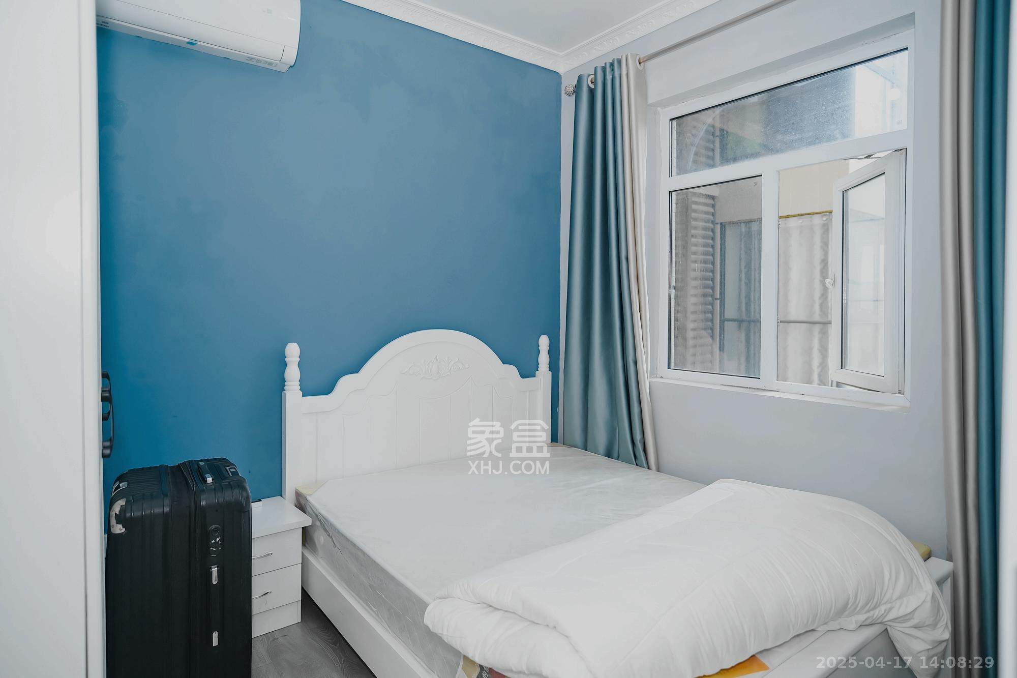 和悦城(蟠龙景苑) 3室2厅2卫 62.0万 和悦城(蟠龙景苑) 3室2厅2卫 62.0万卧室