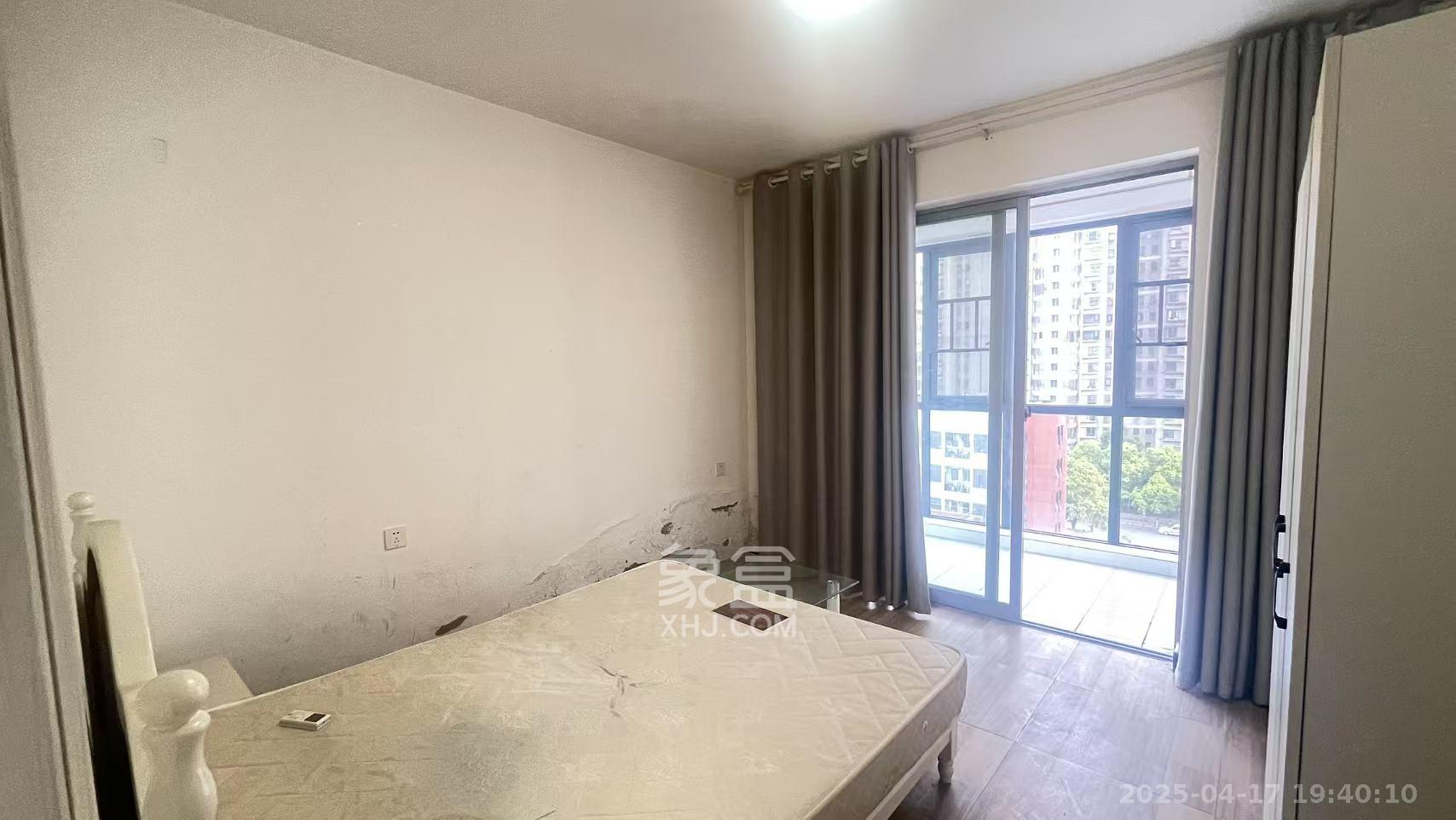 汇景豪庭  3室2厅1卫   3000.00元/月室内图