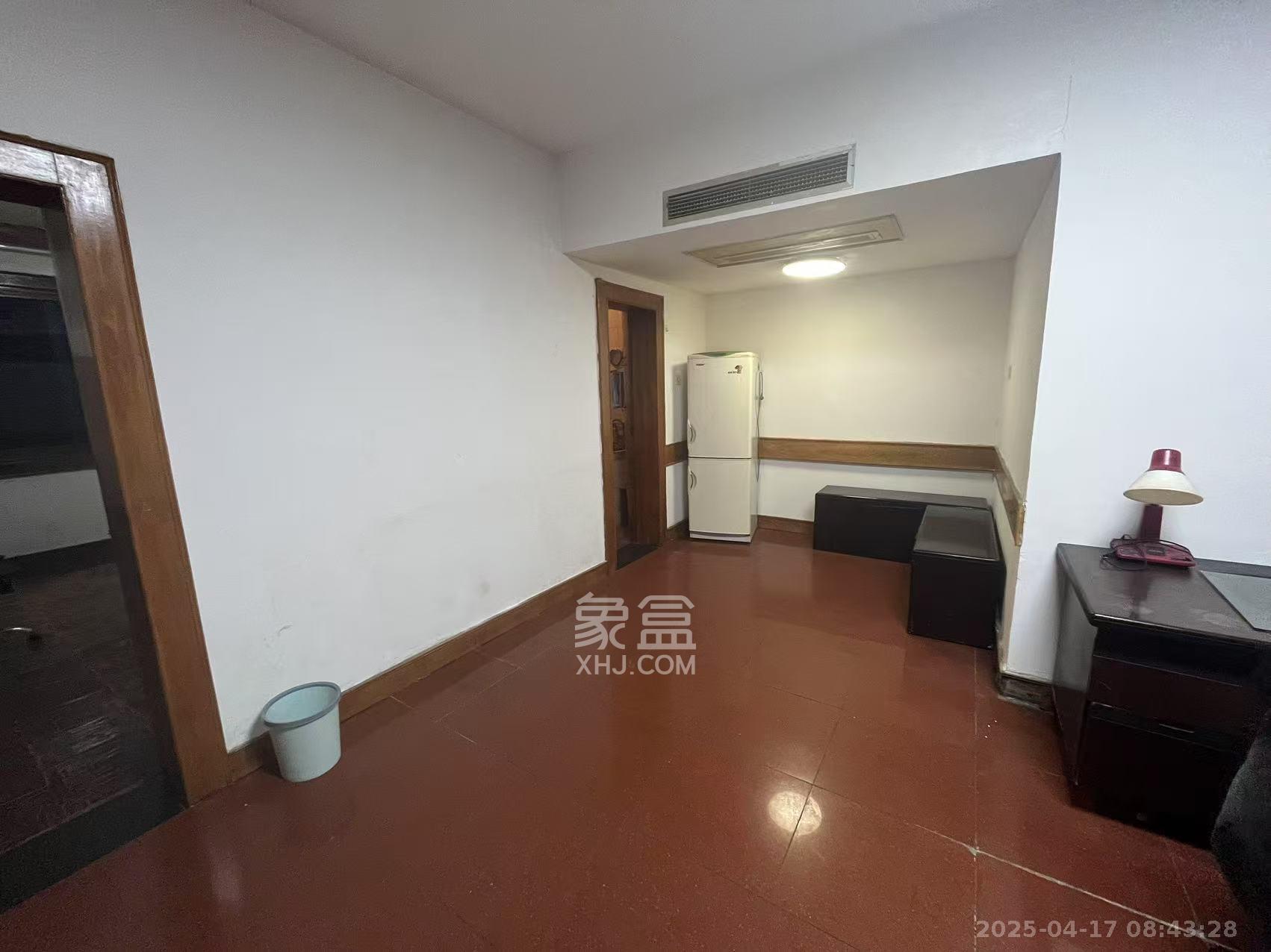 双银花园 3室2厅1卫 1400.0元/月 双银花园 3室2厅1卫 1400.0元/月室内图