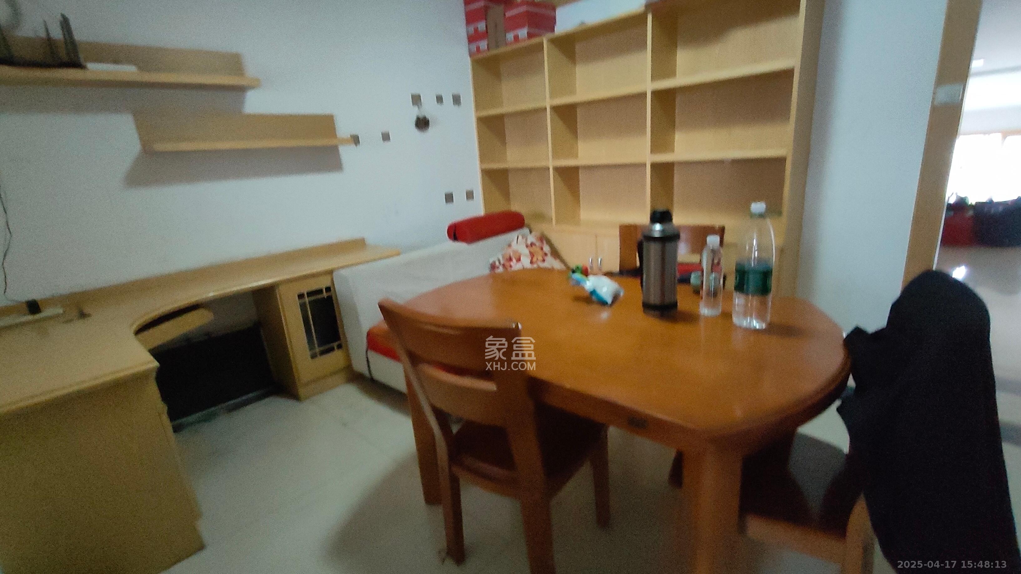 湘绣城  2室1厅1卫   1300.00元/月室内图