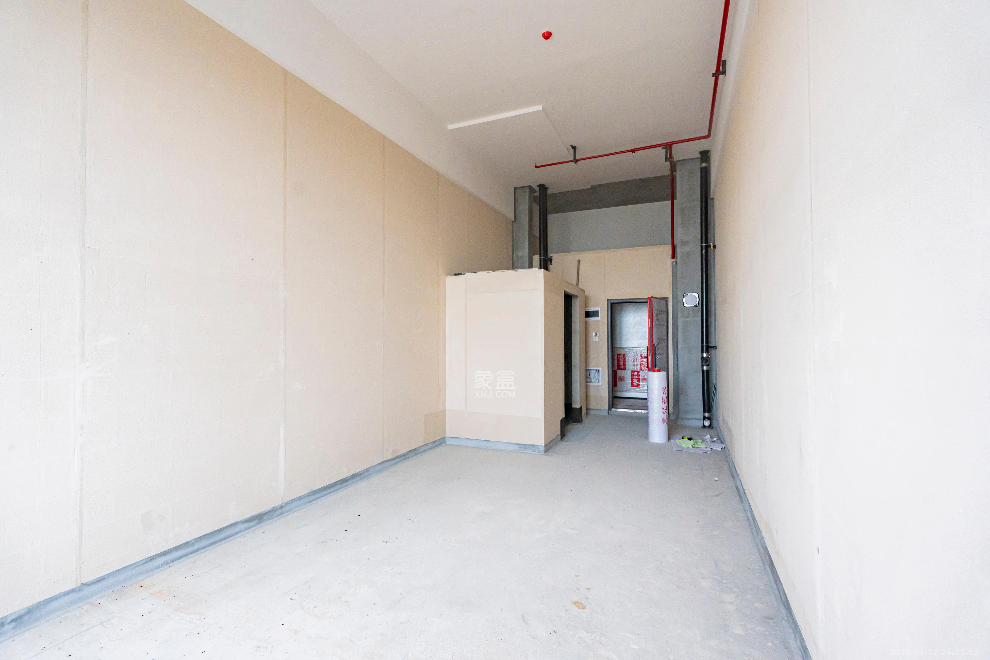 建发养云  1室1厅1卫   50.00万卧室