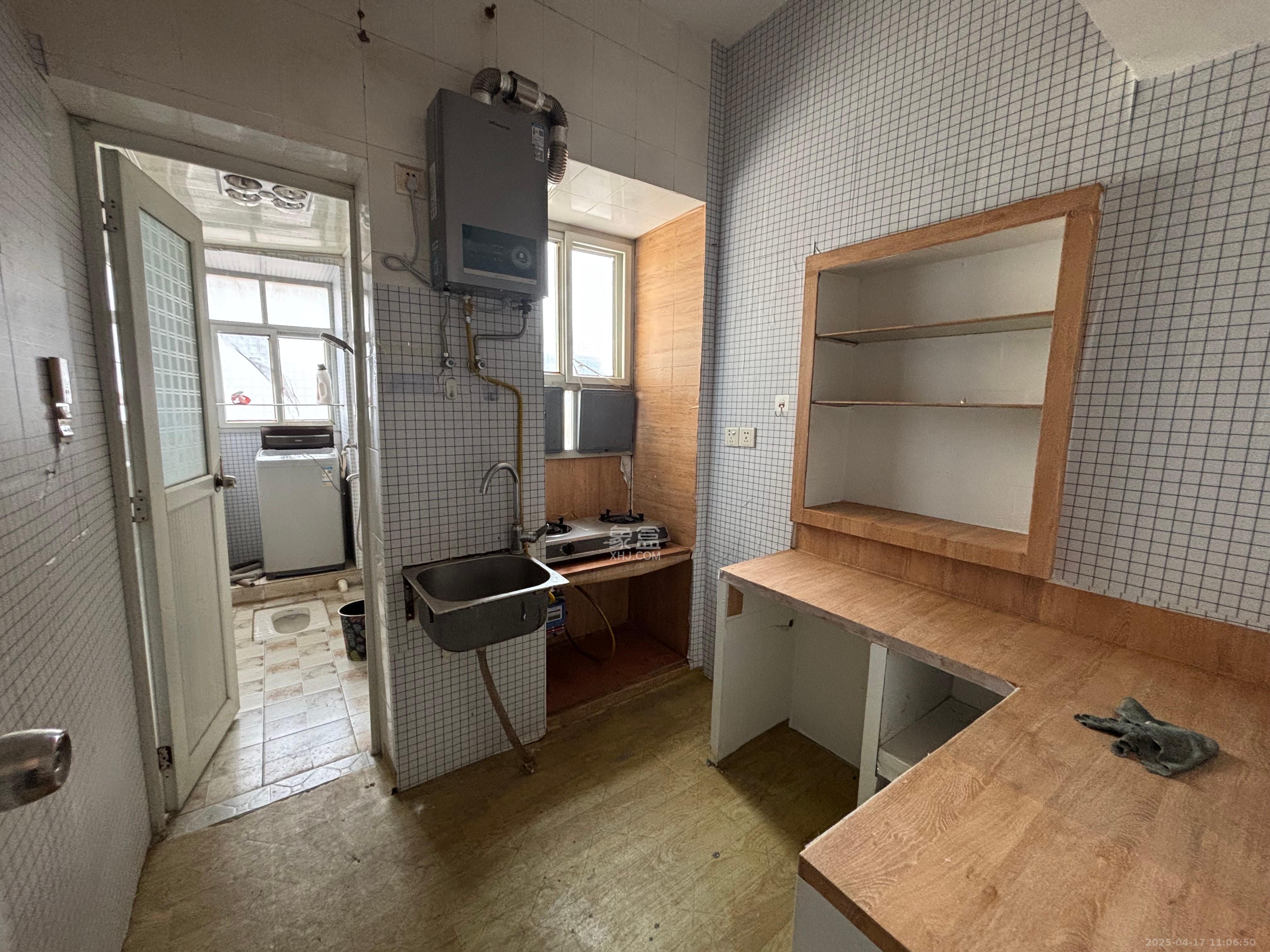 红花坡社区 2室1厅1卫 1100.0元/月 红花坡社区 2室1厅1卫 1100.0元/月室内图