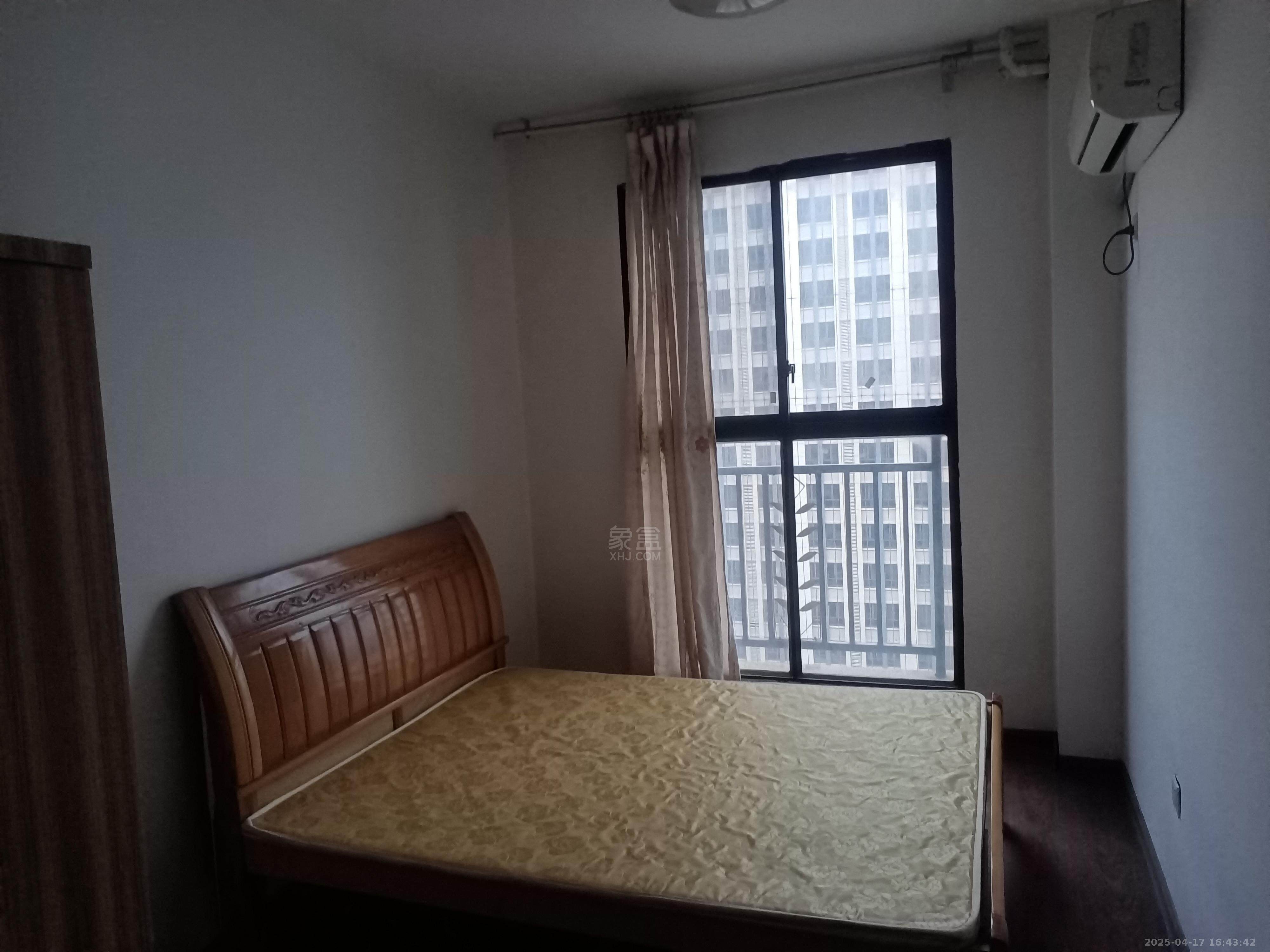 中欧昆仑首府 3室2厅2卫 1500.0元/月 中欧昆仑首府 3室2厅2卫 1500.0元/月室内图