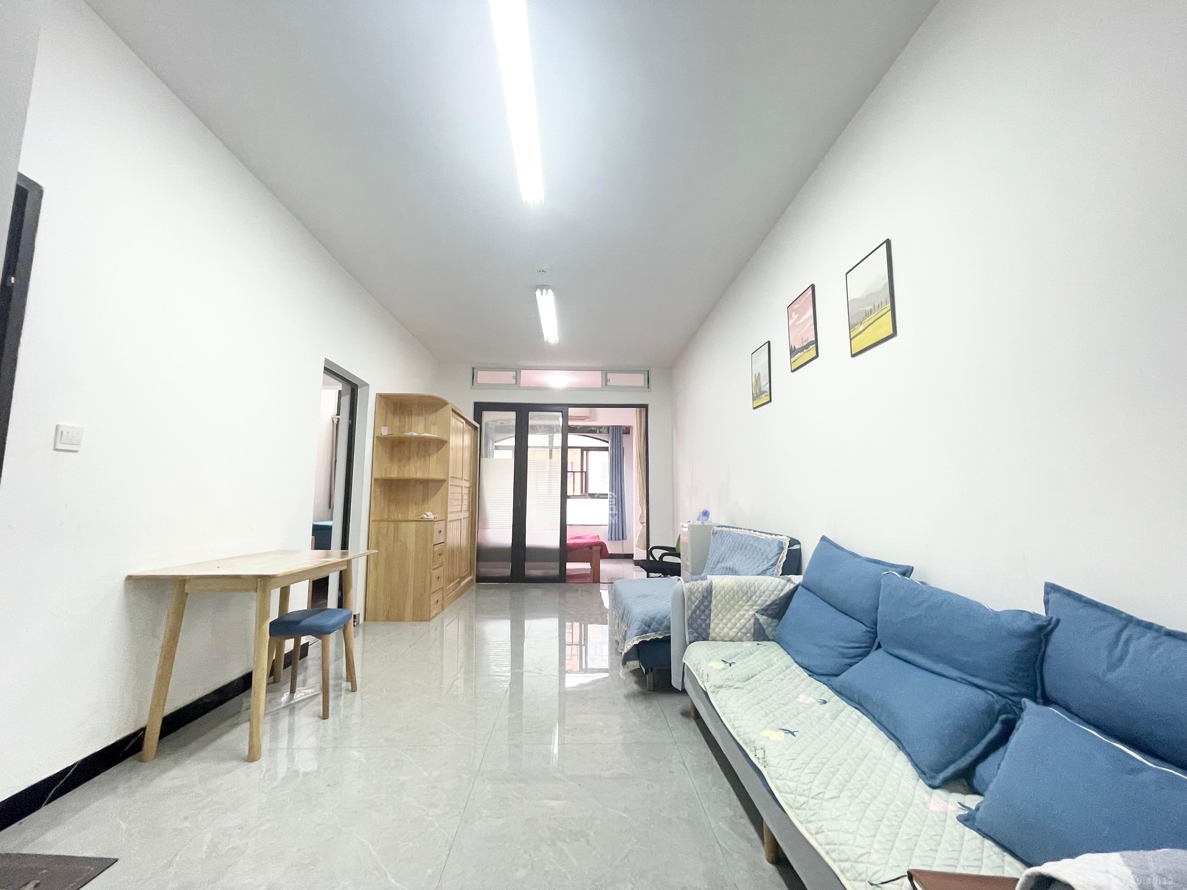 中信凯旋蓝岸(中信新城三期) 1室1厅1卫 1500.0元/月 中信凯旋蓝岸(中信新城三期) 1室1厅1卫 1500.0元/月室内图