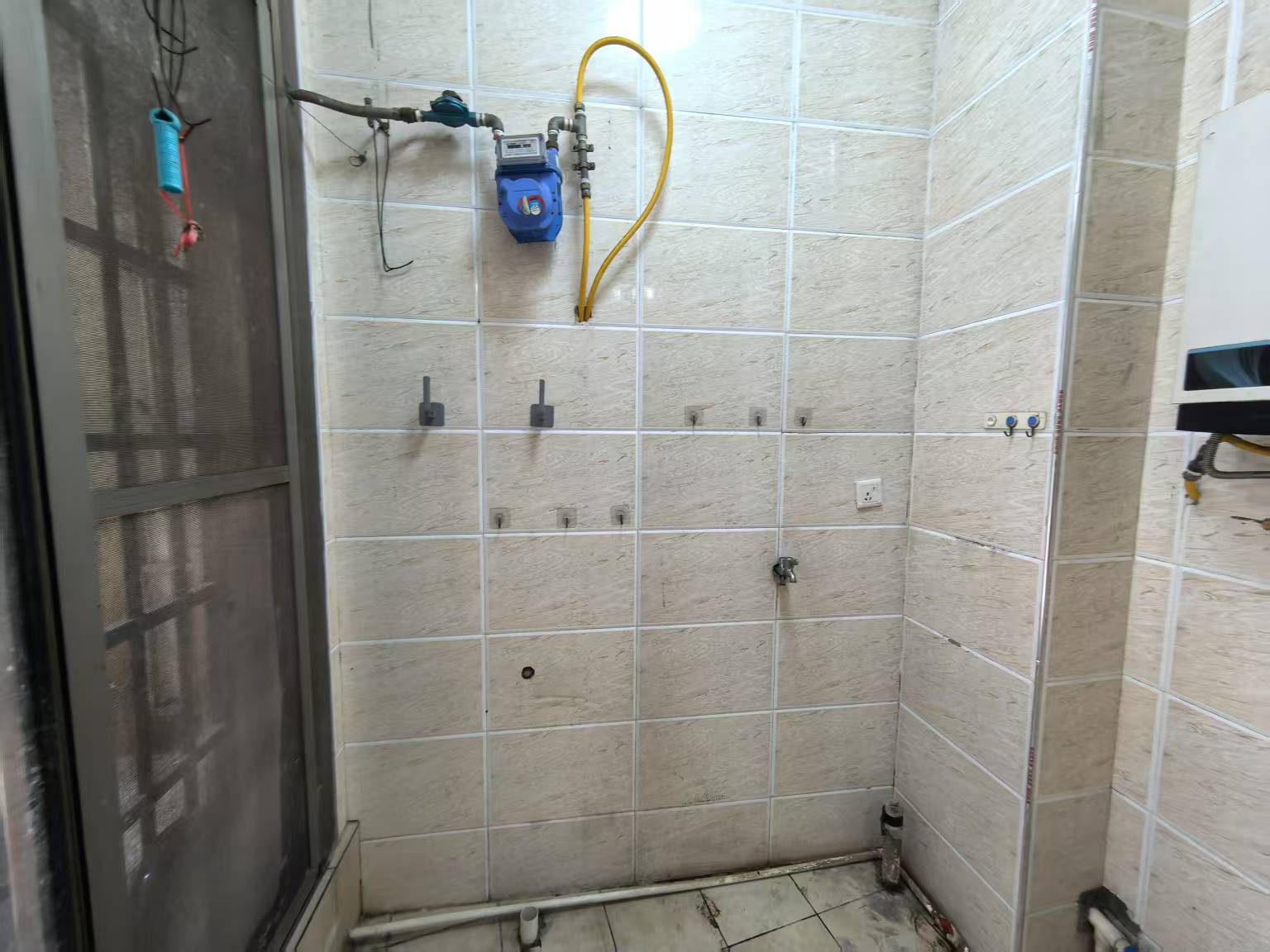 泉海好家园  3室2厅2卫    4000.0元/月 泉海好家园  3室2厅2卫    4000.0元/月室内图